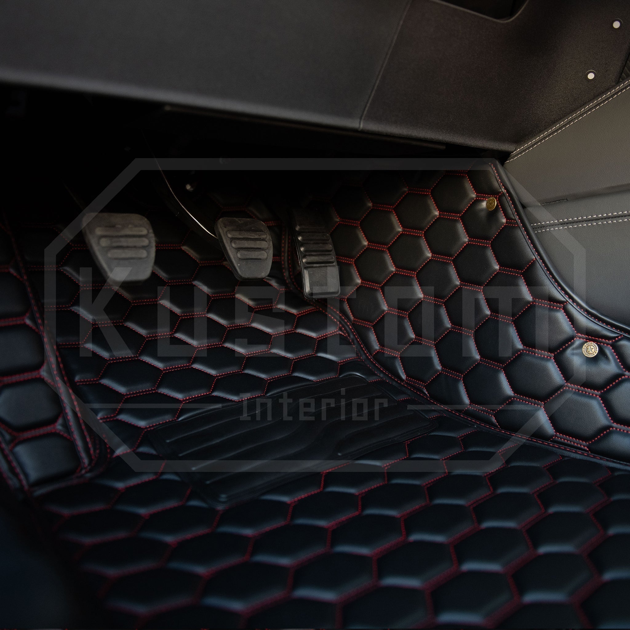 2010-14 Ford Mustang Honeycomb Leather Floor Mat