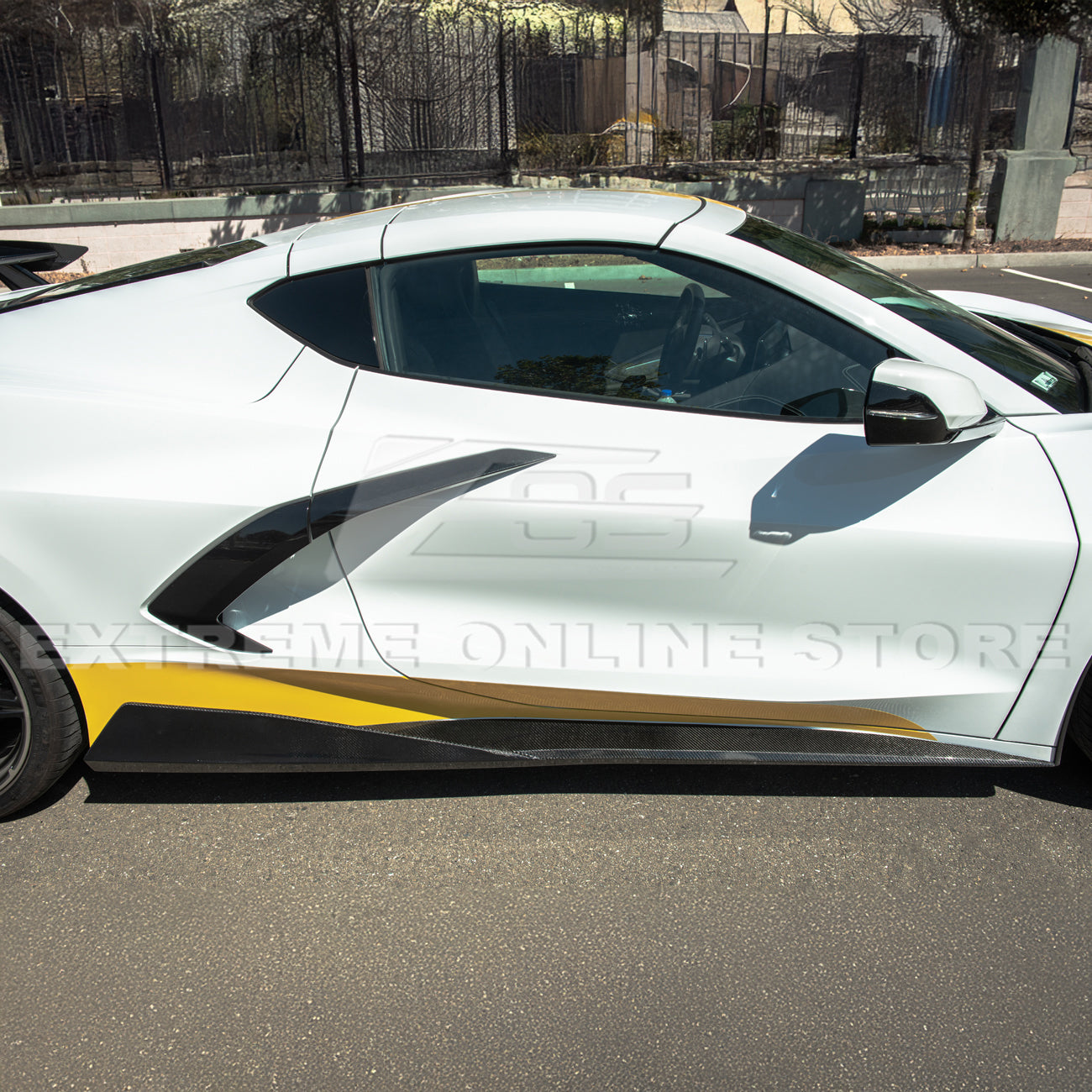 Chevrolet Corvette C8 DRY CARBON FIBER 5VM Side Skirts