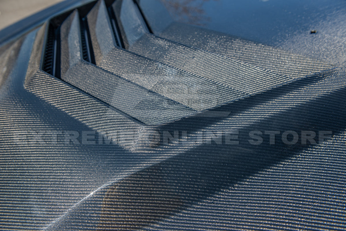 Blemished / Outlet - 2009-15 Cadillac CTS-V CARBON FIBER Middle Vented Front Bumper Hood