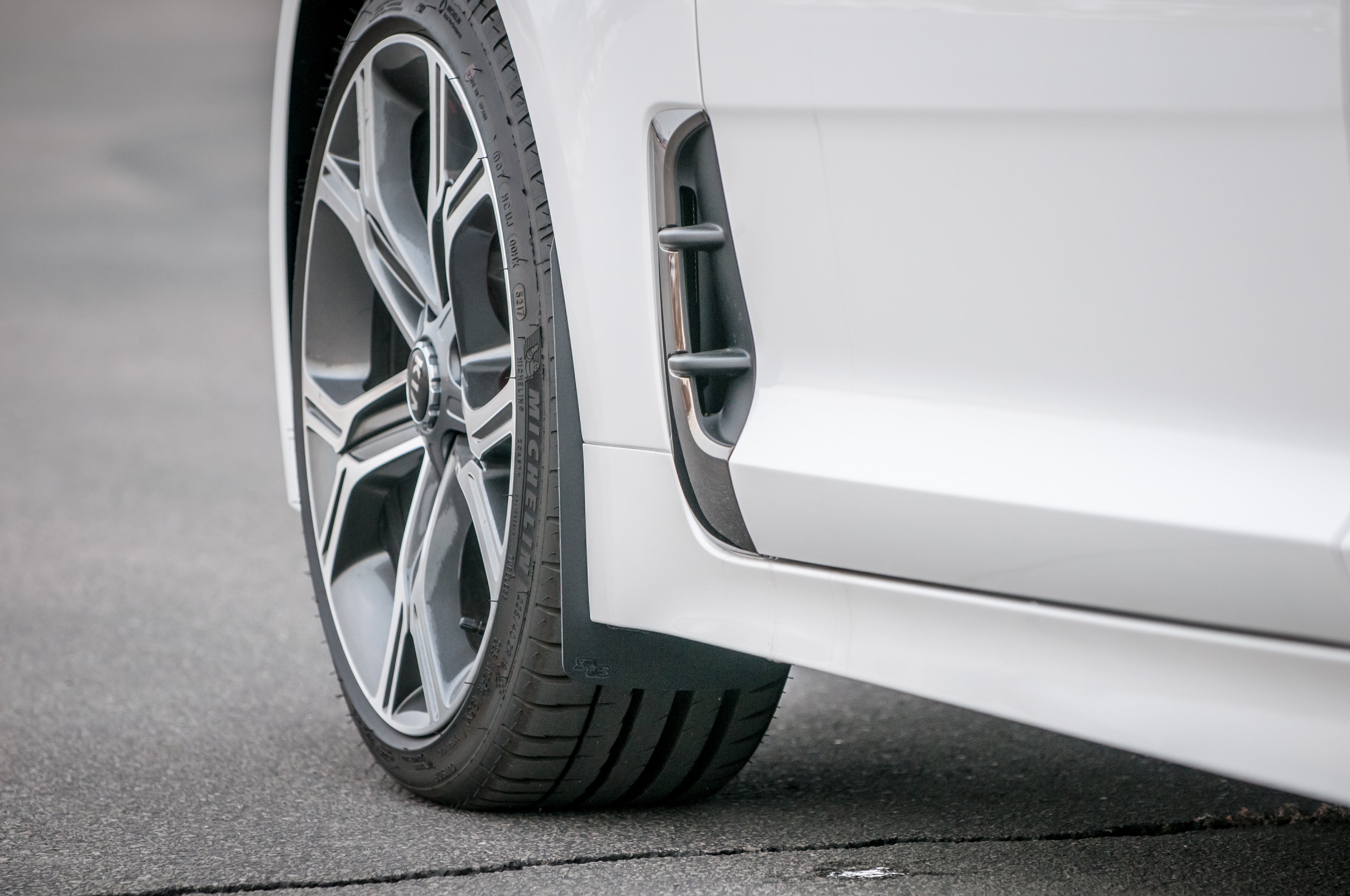 Kia Stinger 2018-2023 Splash Guards & Rally Style Mud Flaps