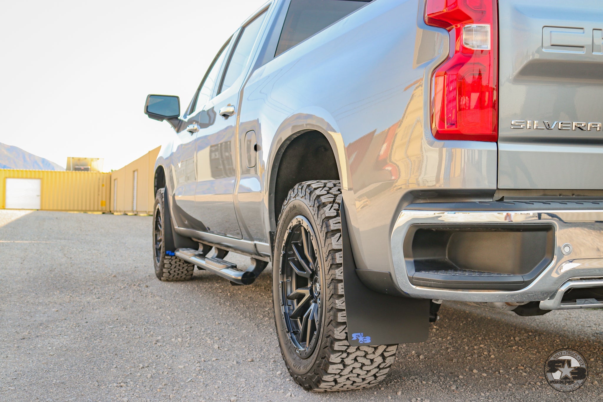 Chevrolet Silverado 1500 2019+ Mud Flaps