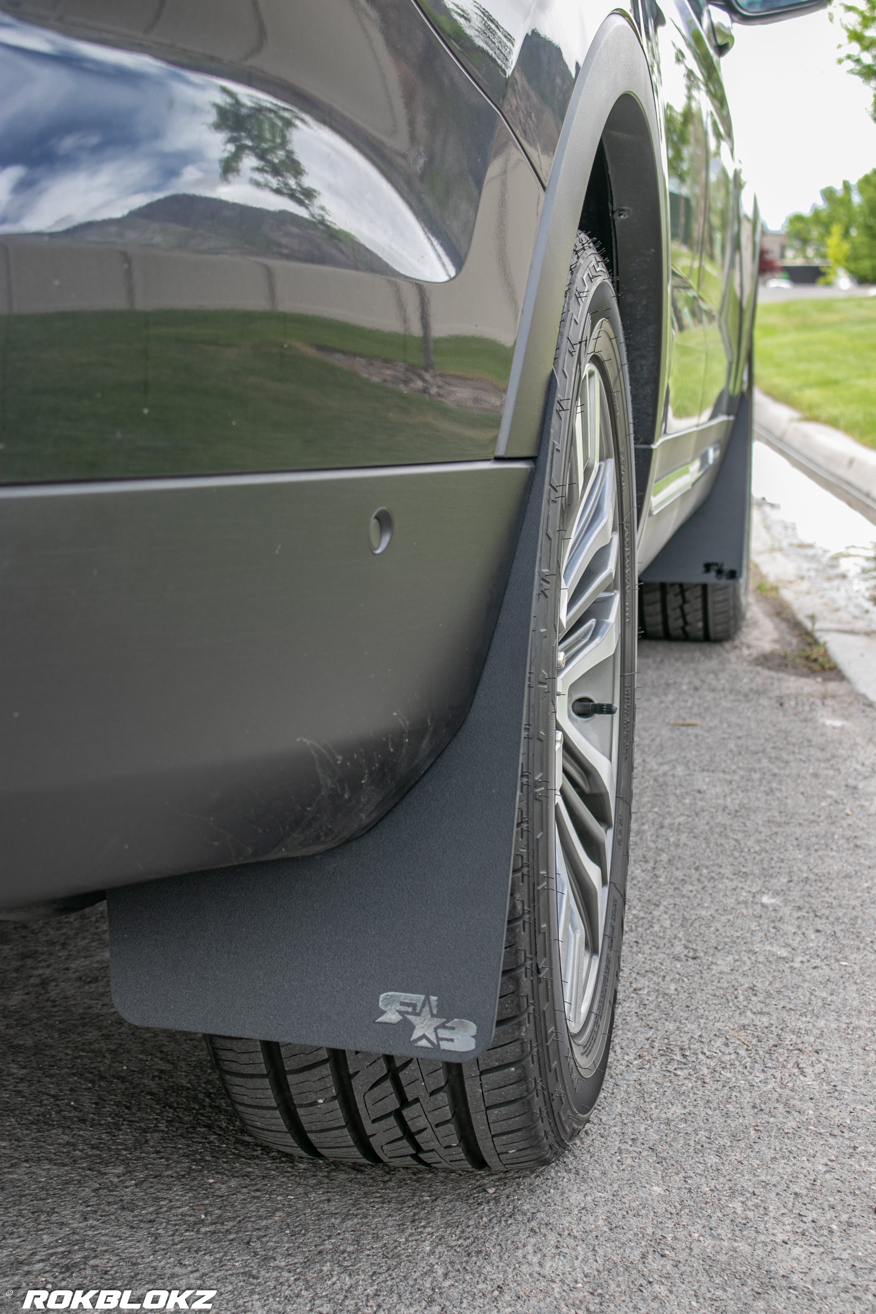 Ford Explorer 2011-2019 Mud Flaps