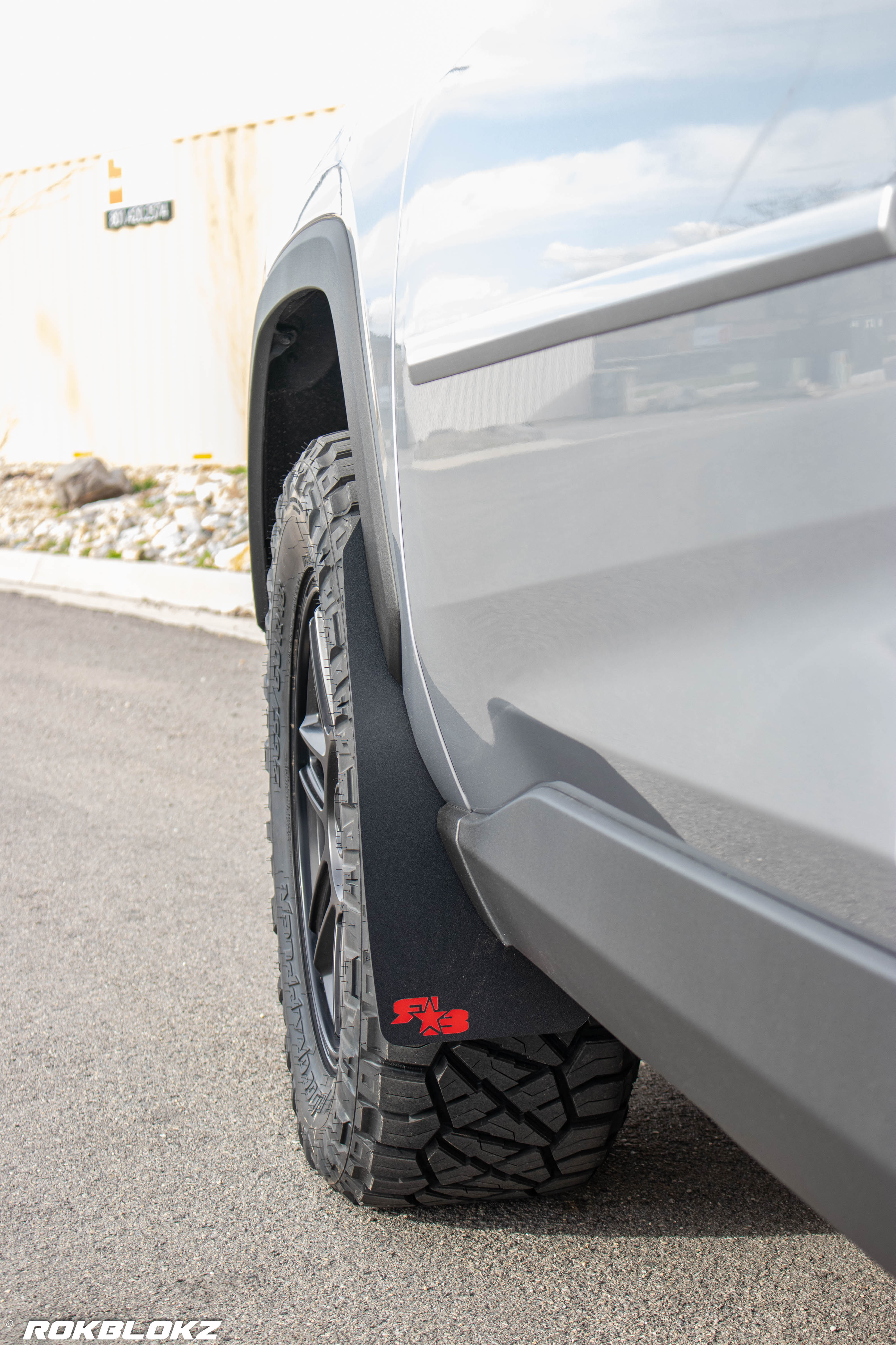 Toyota RAV4 (5th Gen) LE, XLE, LIMITED, Hybrid 2019-2025 Mud Flaps