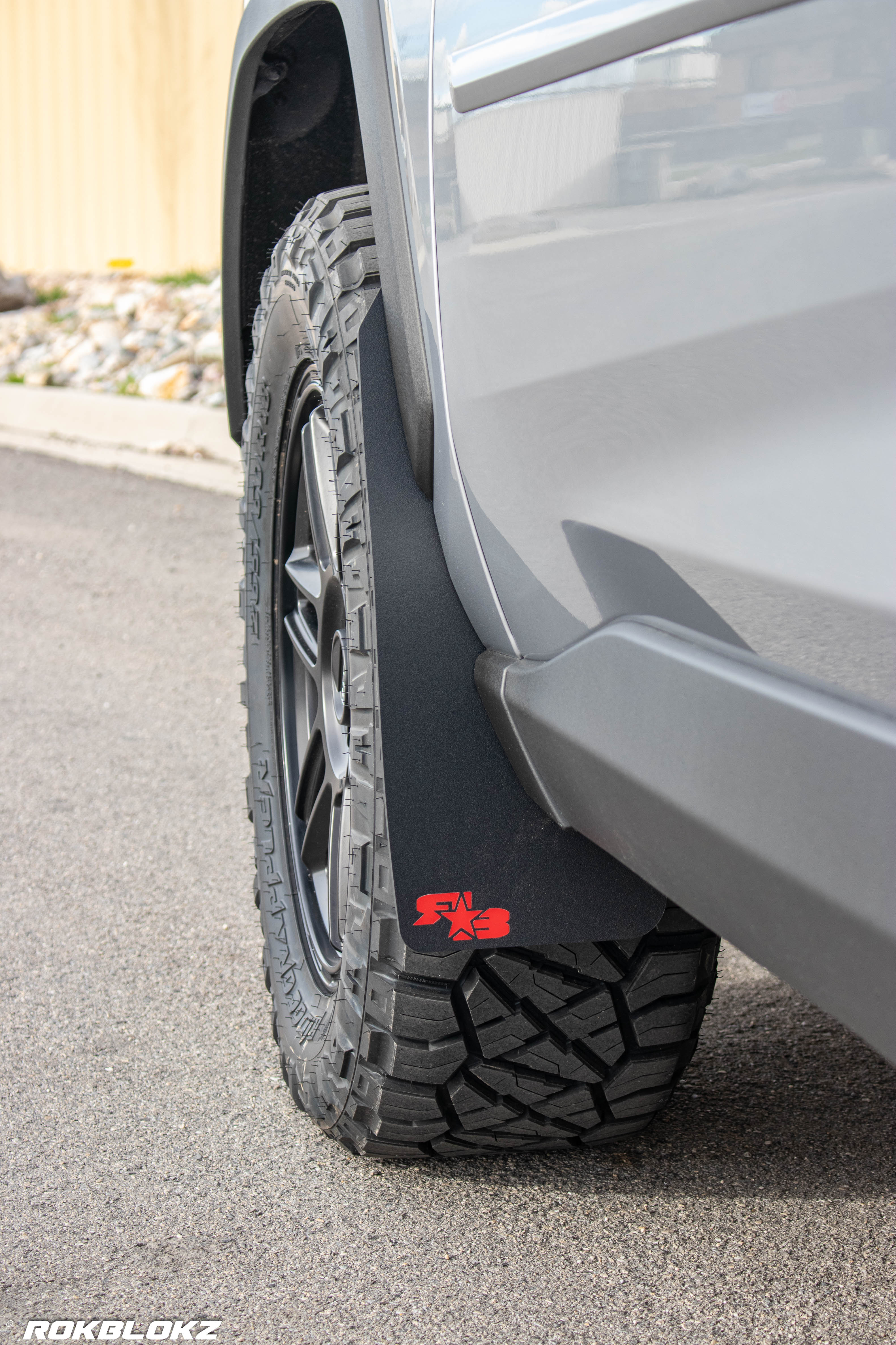 Toyota RAV4 (5th Gen) LE, XLE, LIMITED, Hybrid 2019-2025 Mud Flaps