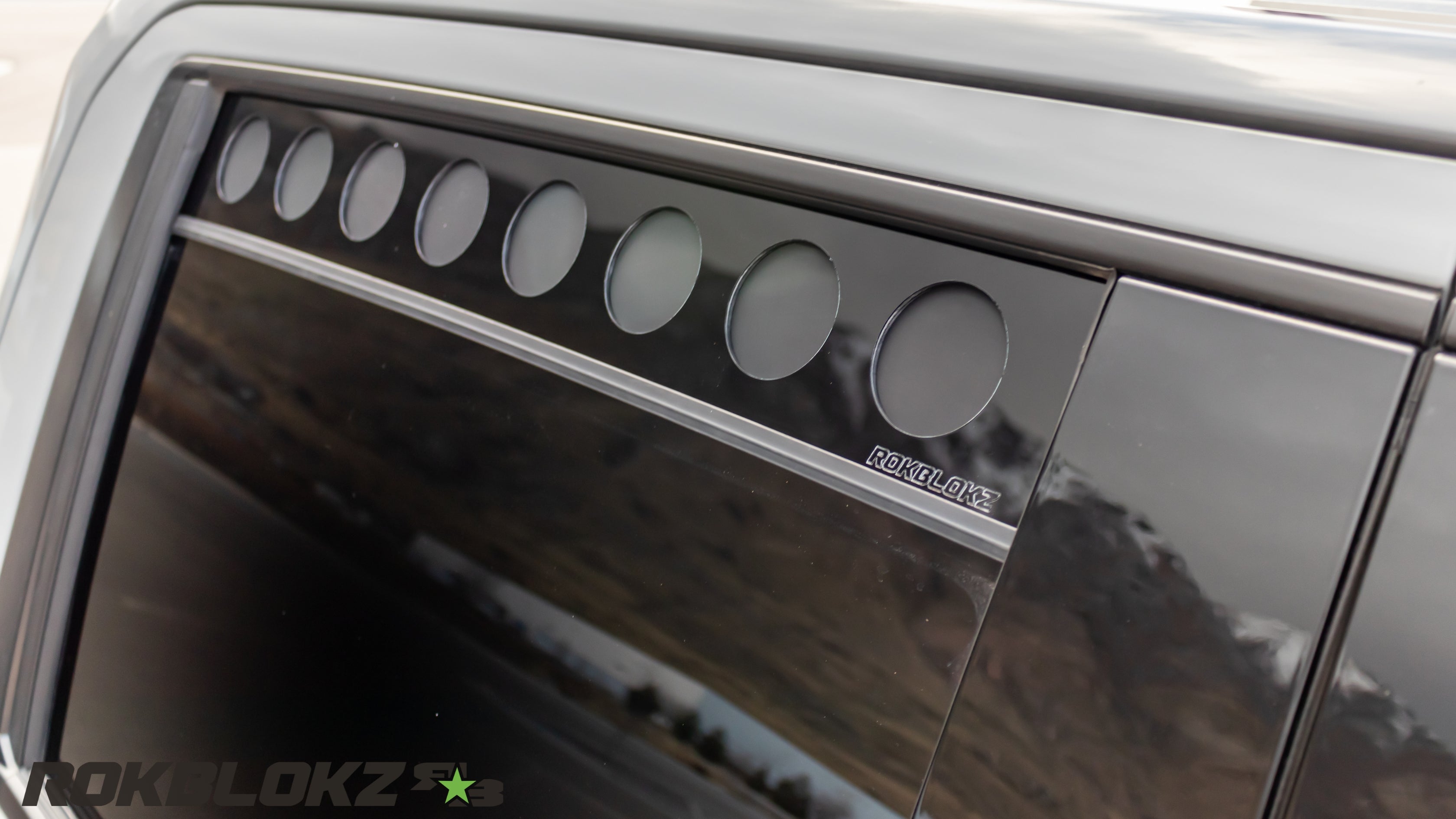 Chevrolet Silverado 2500/3500 HD 2020+ Window Vent