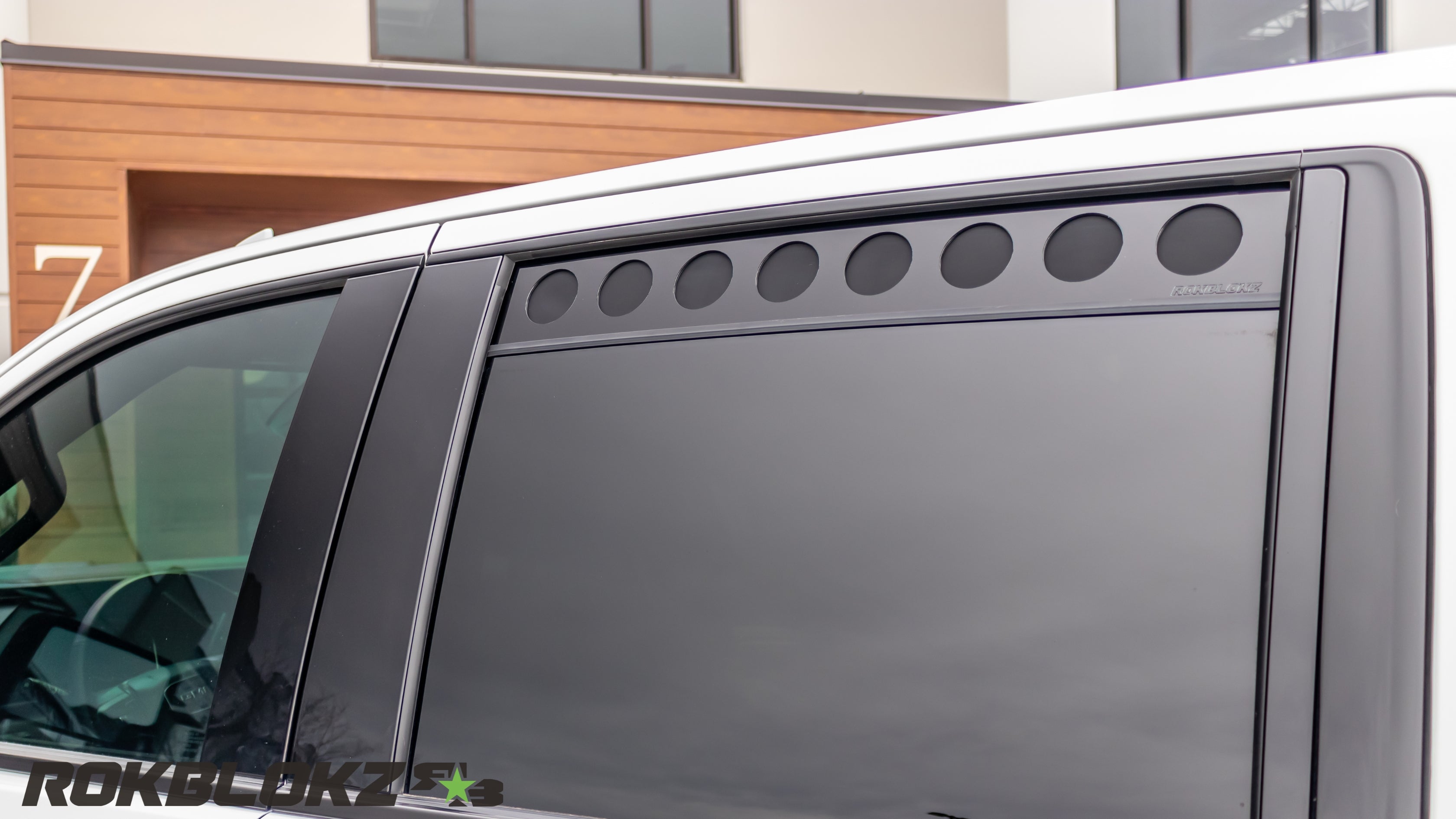 GMC Sierra 2500/3500 HD 2020+ Window Vent