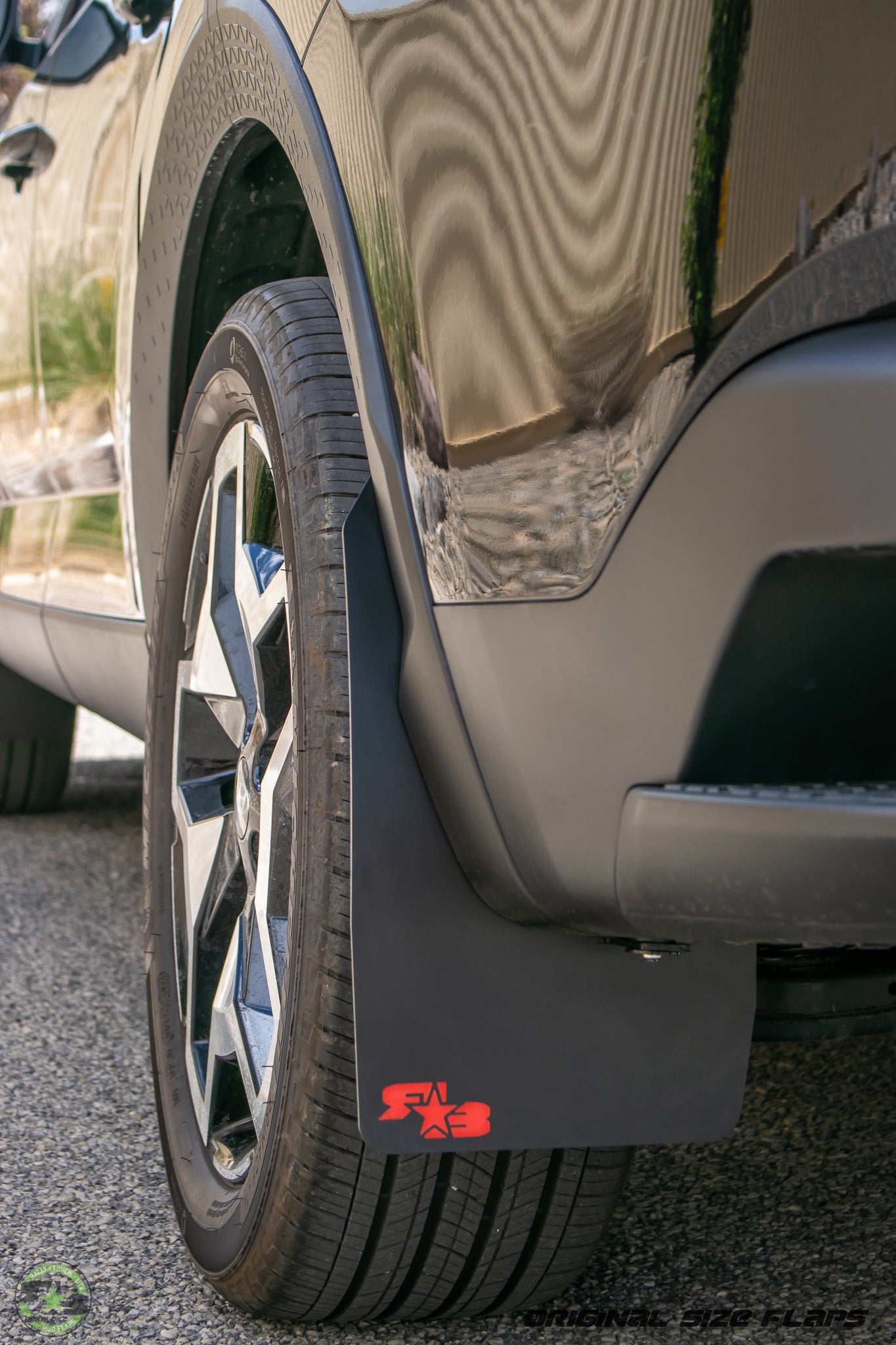 Hyundai Santa Cruz 2022+ Mud Flaps