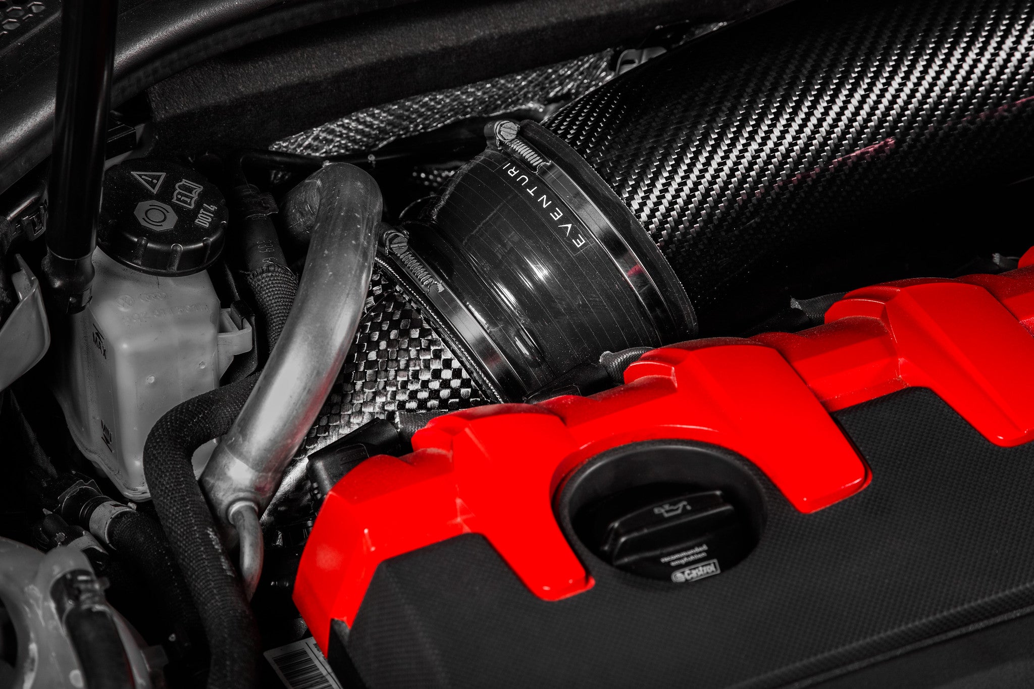 Eventuri Audi 8V RS3 / 8Y Non-US / 8S TTRS - LHD Carbon Turbo Inlet