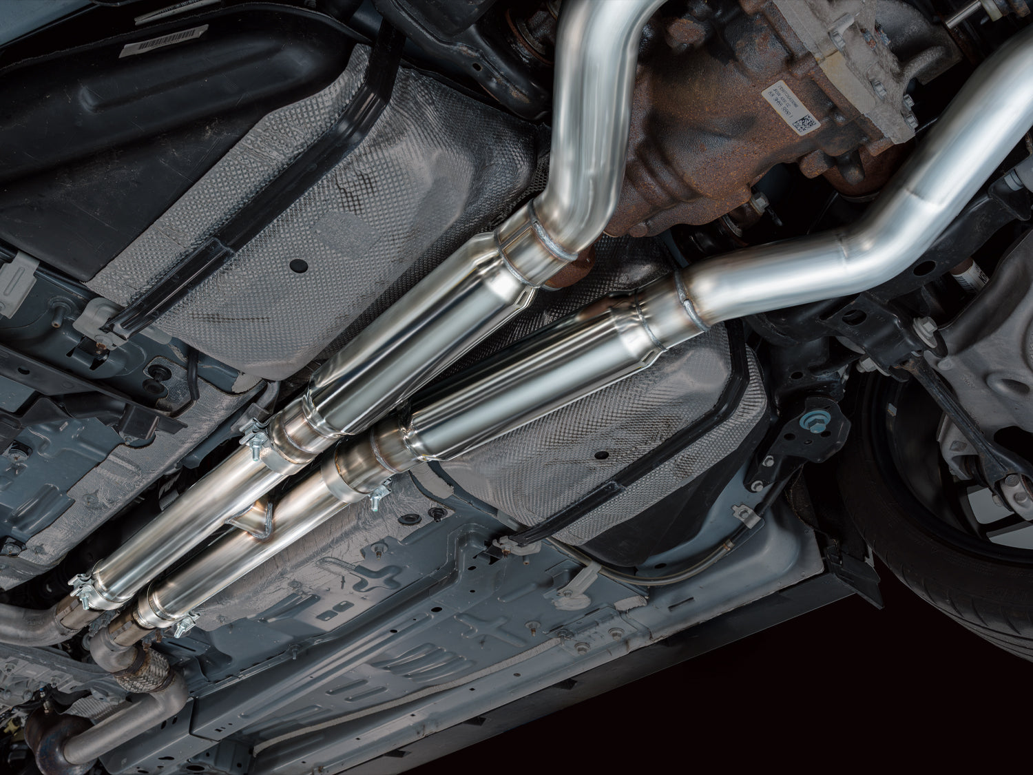 AWE SwitchPath™ Cat-back Exhaust for '18-'23 S550 Mustang GT - Quad Chrome Silver Tips