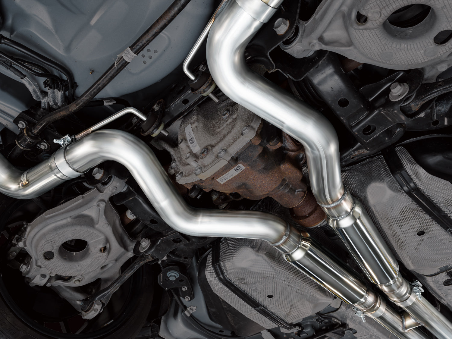 AWE SwitchPath™ Cat-back Exhaust for '18-'23 S550 Mustang GT - Quad Chrome Silver Tips