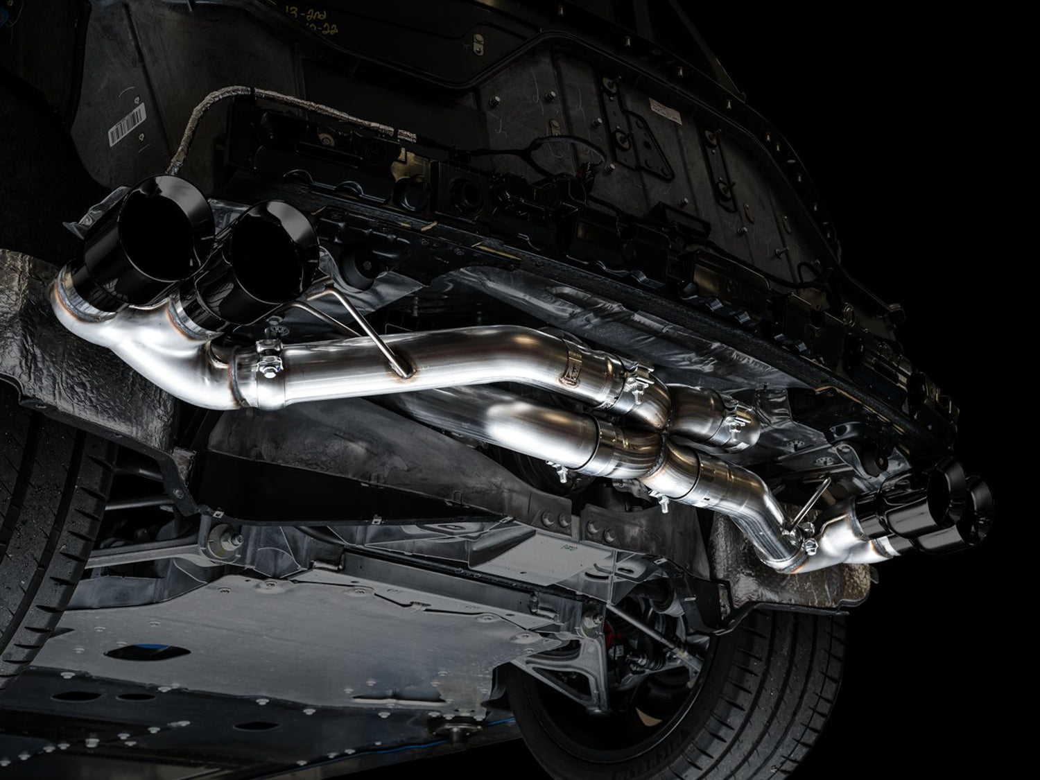 AWE Track Edition Exhaust for C8 Corvette -- Diamond Black Tips