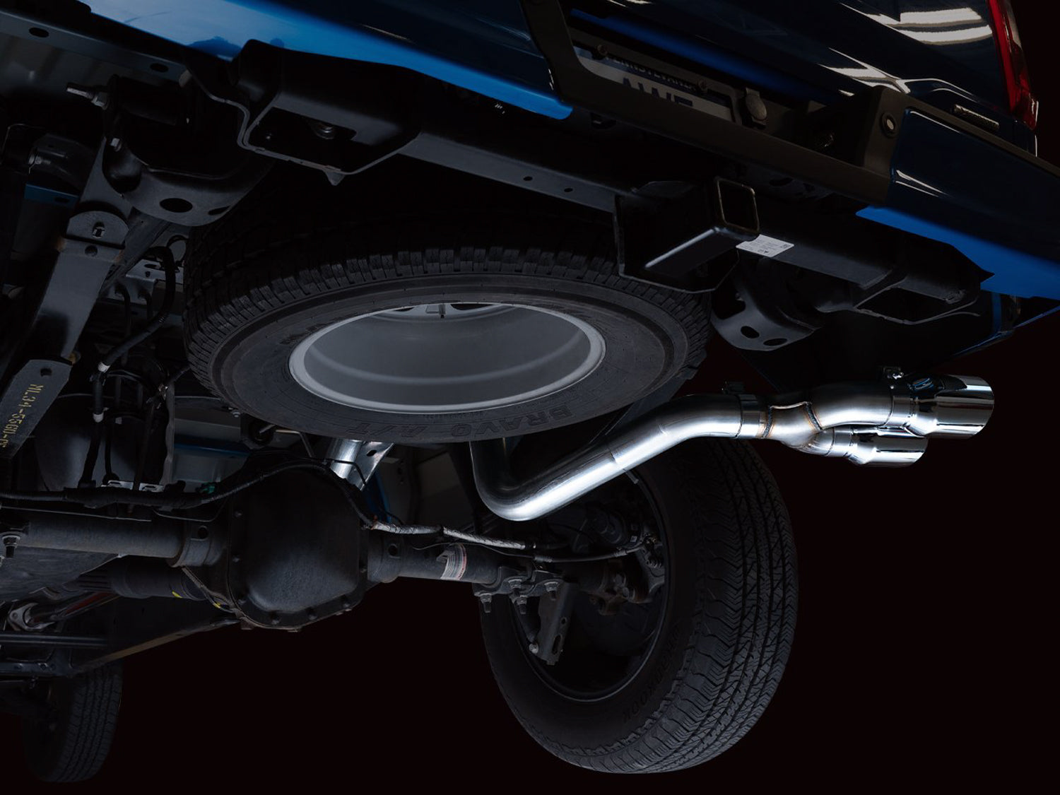 AWE 0FG Dual Side Exit Exhaust for '21+ Ford F-150 - 4.5" Chrome Silver Tips