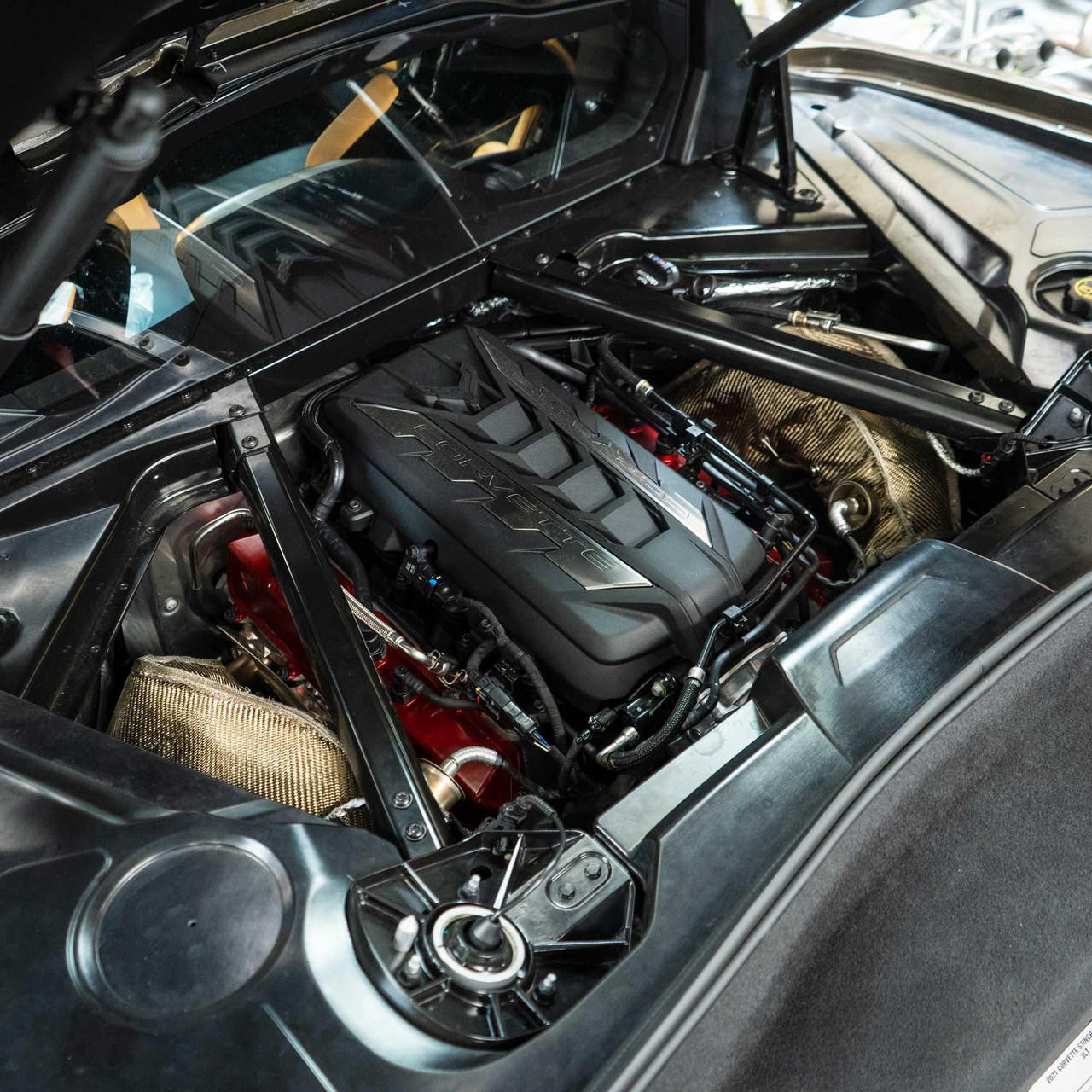 Corvette C8 Stingray / E-Ray Header Blankets