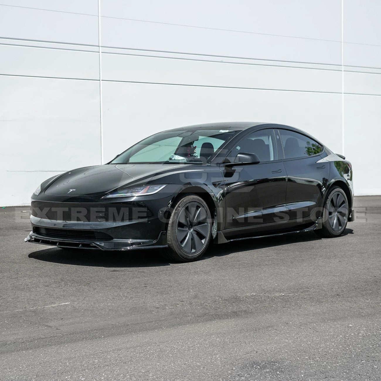 2024-Up Tesla Model 3 Track Style Front Lip Splitter