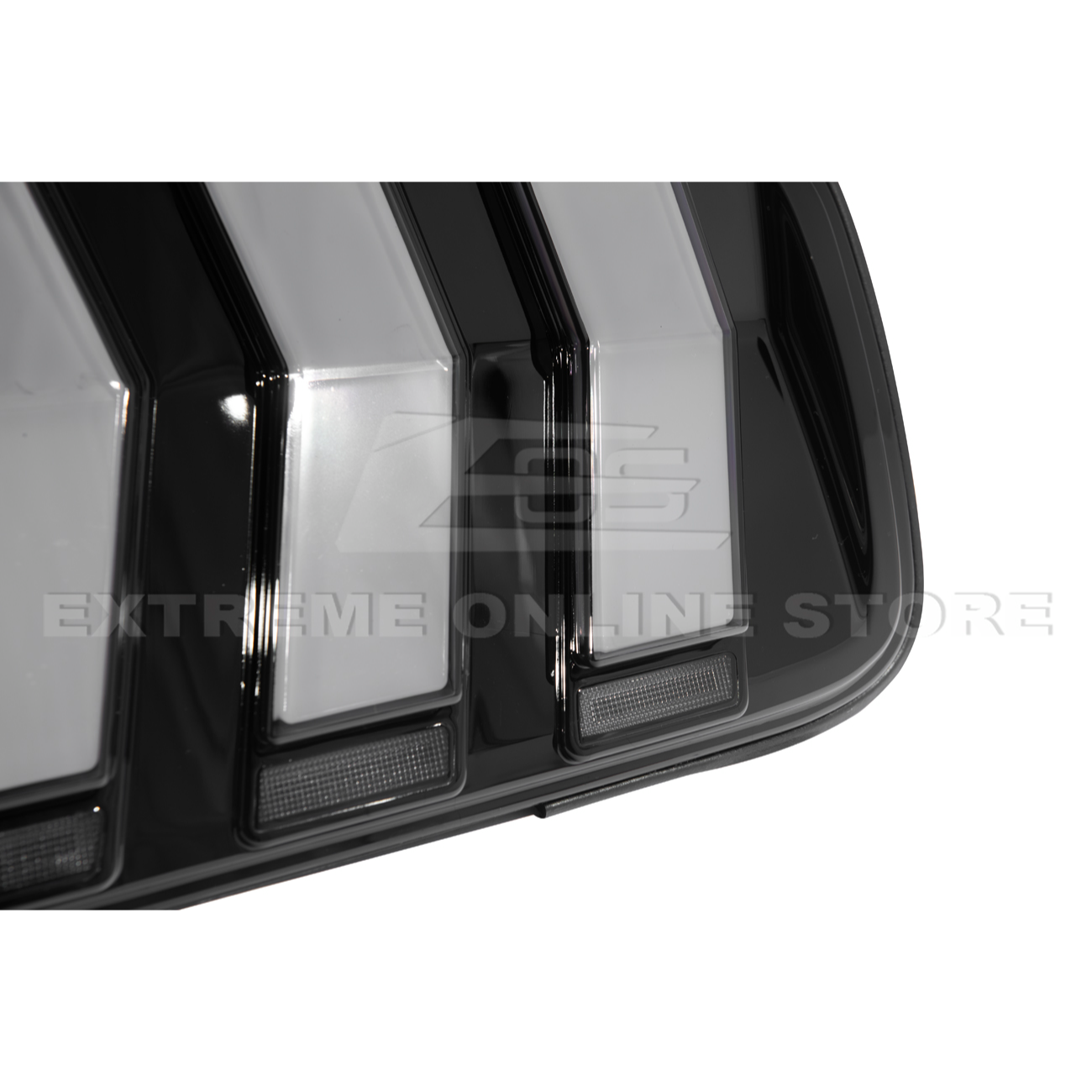 2005-09 Ford Mustang | S650 EURO Sequential Signal LED Rear Taillights