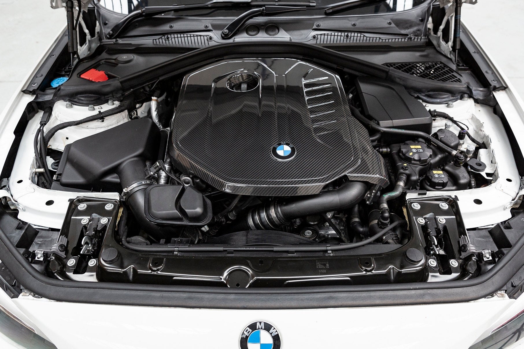 Eventuri BMW B58 Black Carbon Engine Cover