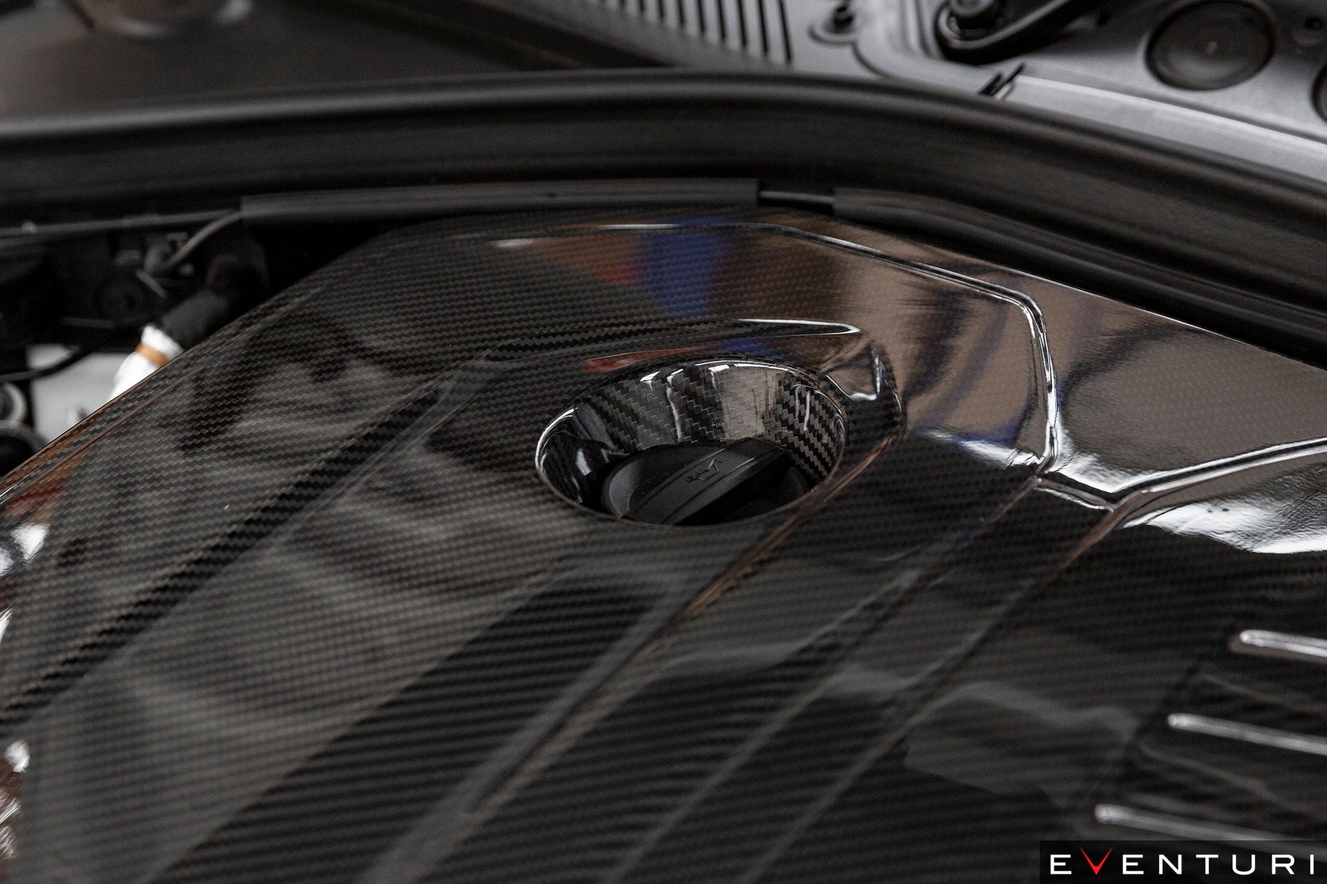 Eventuri BMW B58 Black Carbon Engine Cover
