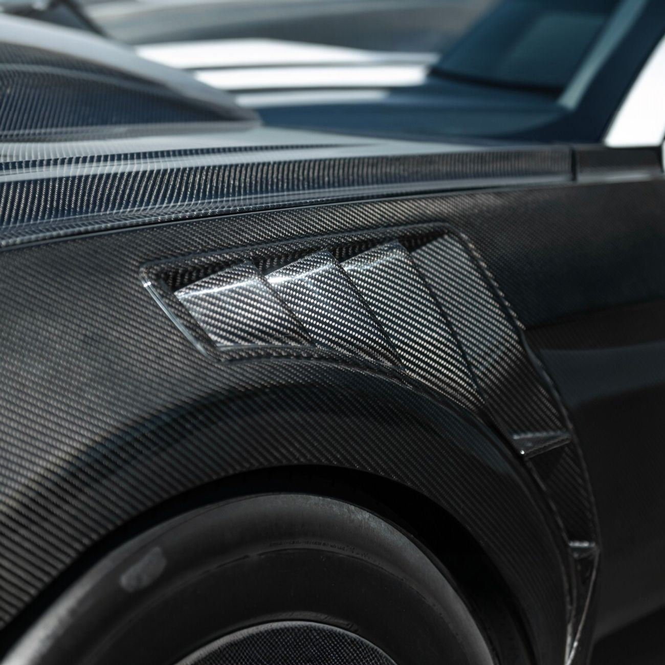 2018-2023 Ford Mustang Dry Carbon Fiber GT500 Style Side Vented Fender Pair