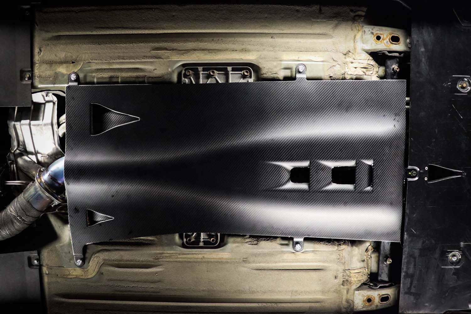 Carbon Flat Underbody Panel - R35 GTR - Blemmished