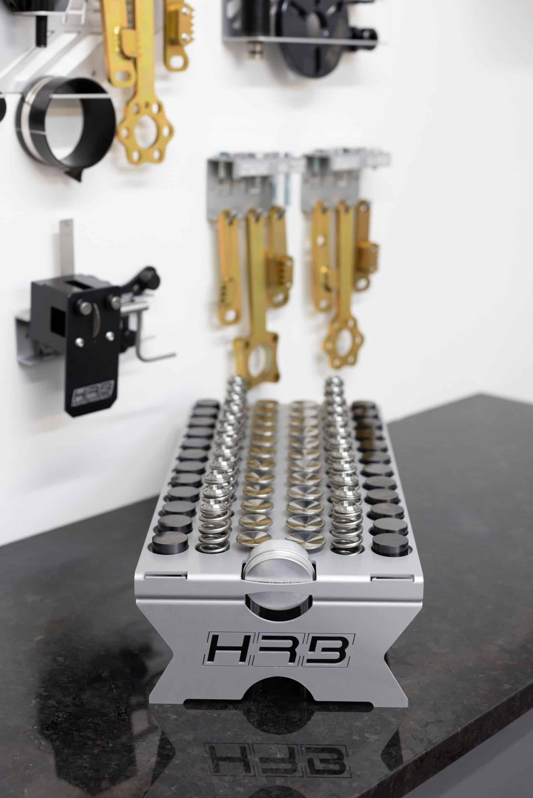Valve Train Organiser Tray — 4/6-Cylinder