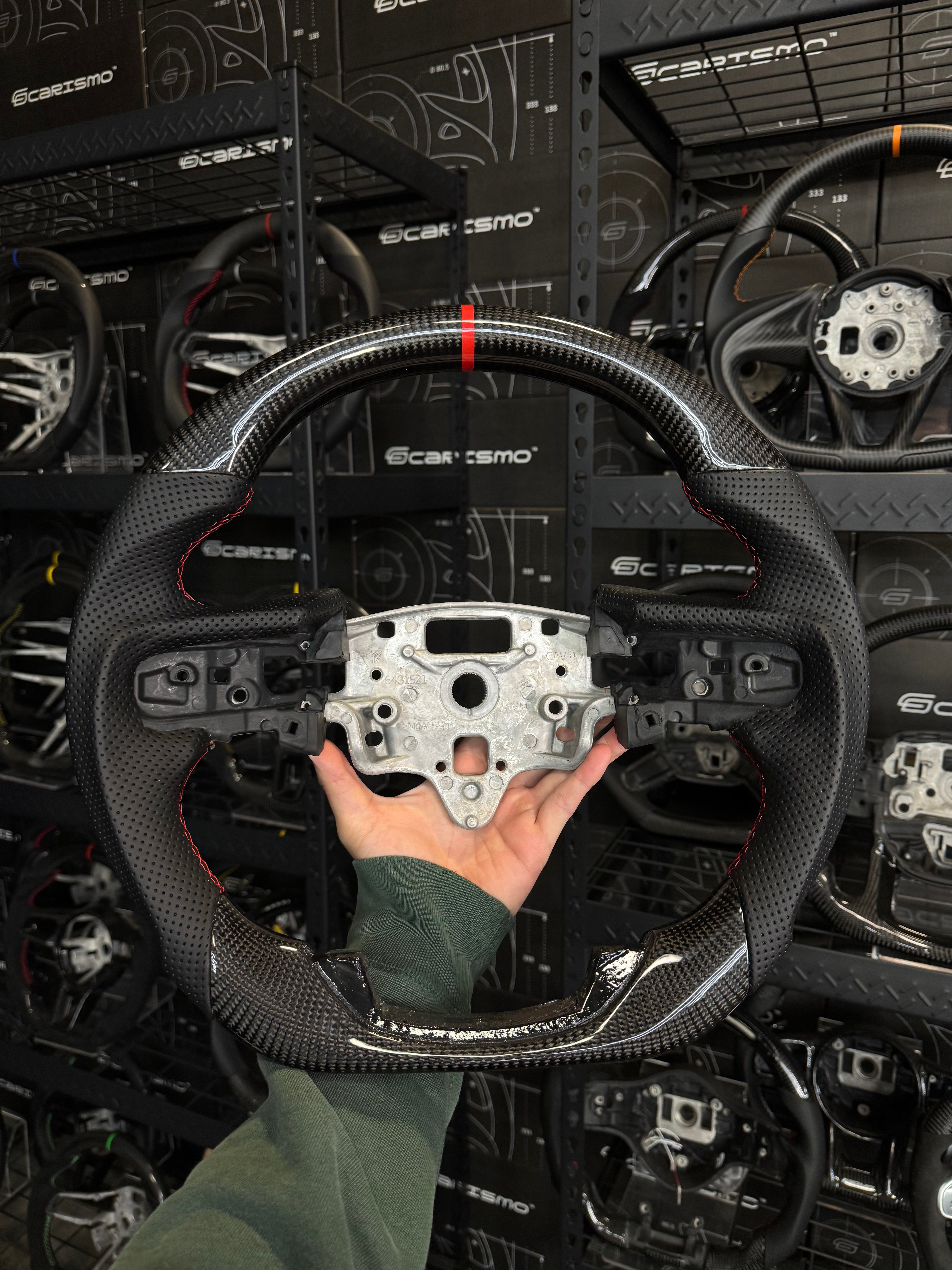 Carismo Steering Wheel For GMC Sierra (Gen 5) - Sport - Gloss Carbon - Perforated Leather