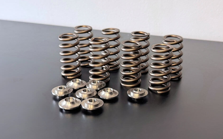 Harley V-Rod Beehive and Titanium Retainer Kit