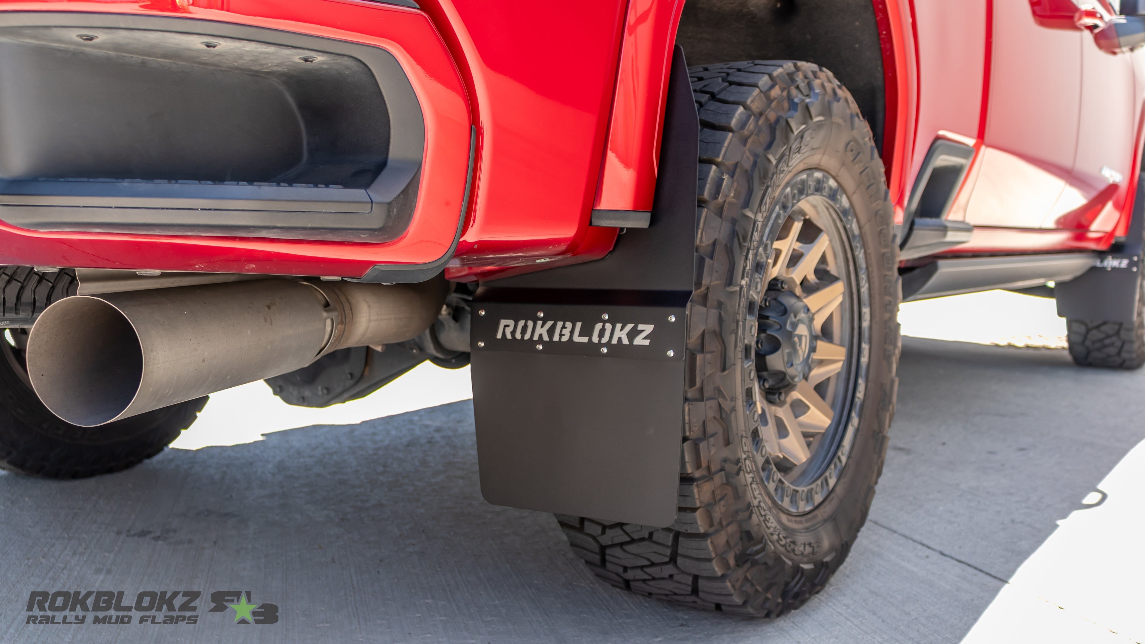 GMC Sierra 2500/3500 2020+ Step-Back Mud Flaps