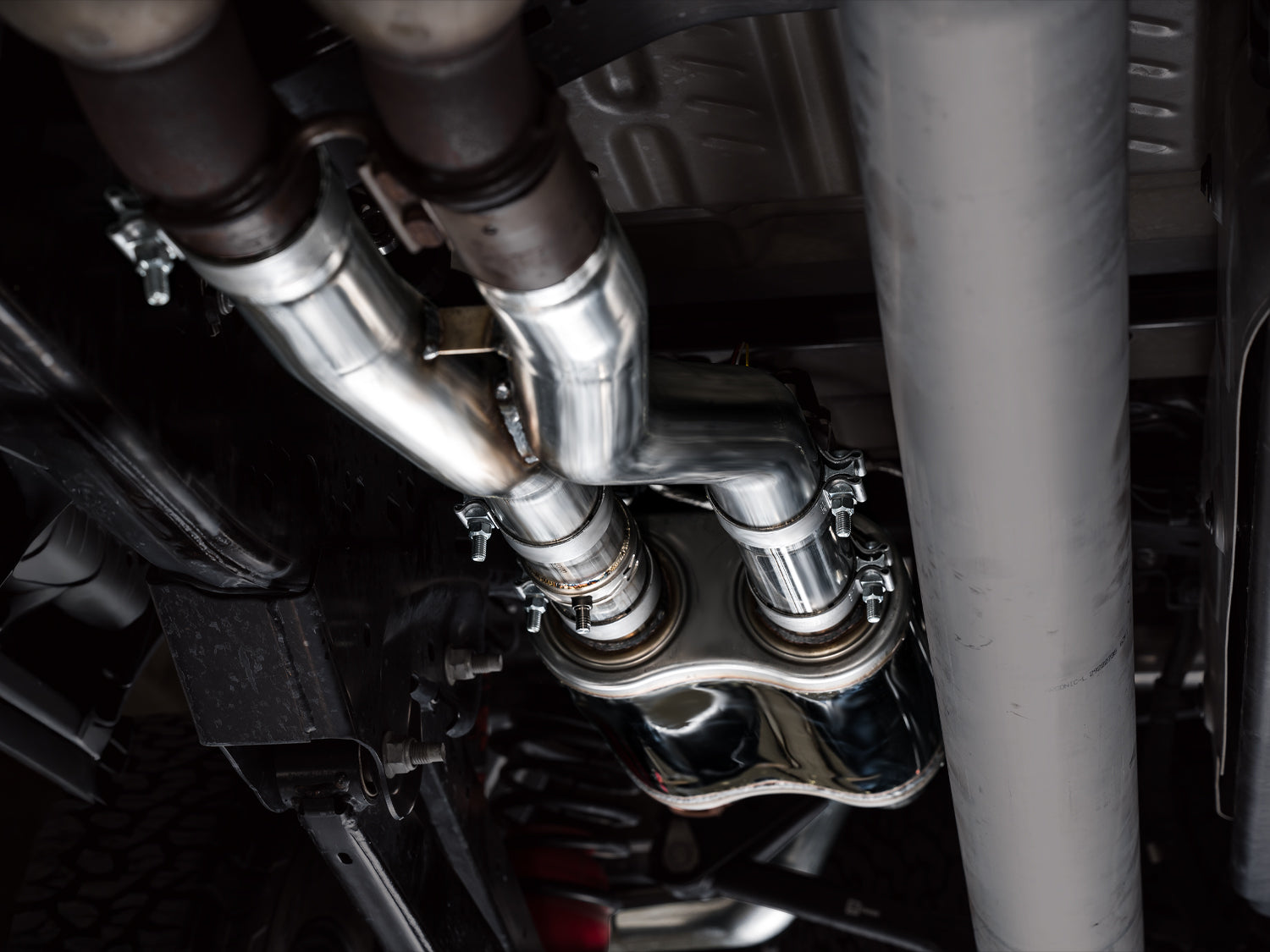 AWE SwitchPath™ Exhaust for Gen 3 Raptor R - Chrome Silver Tips