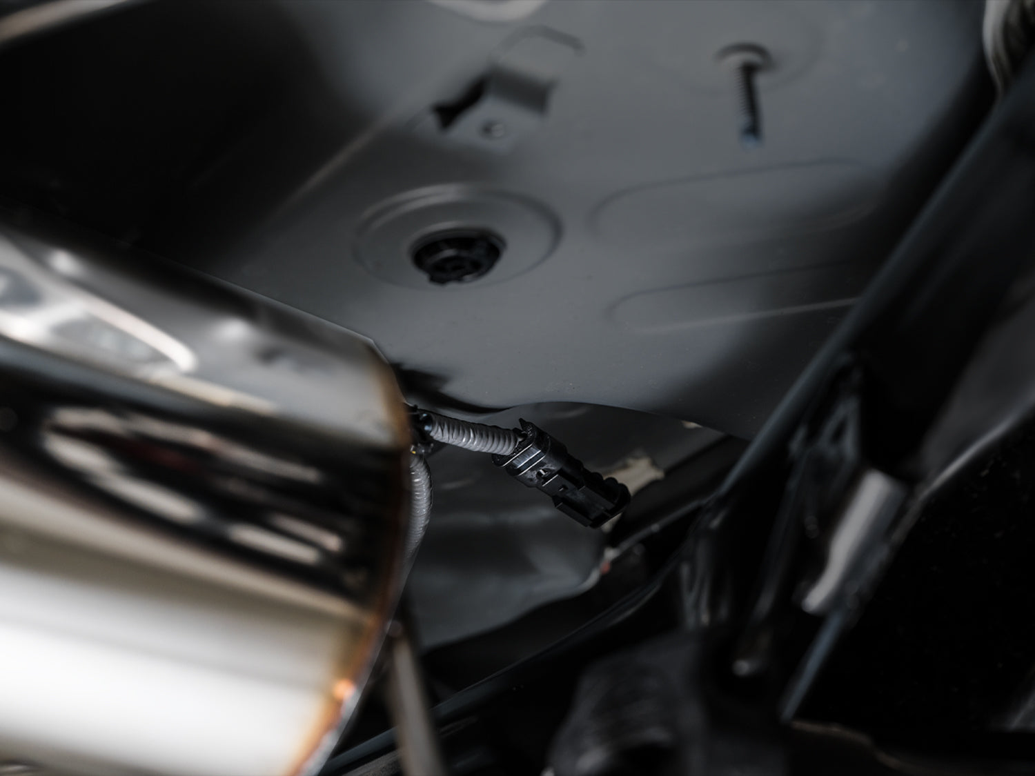 AWE Touring Edition Exhaust for FL5 Civic Type R - Triple Diamond Black Tips