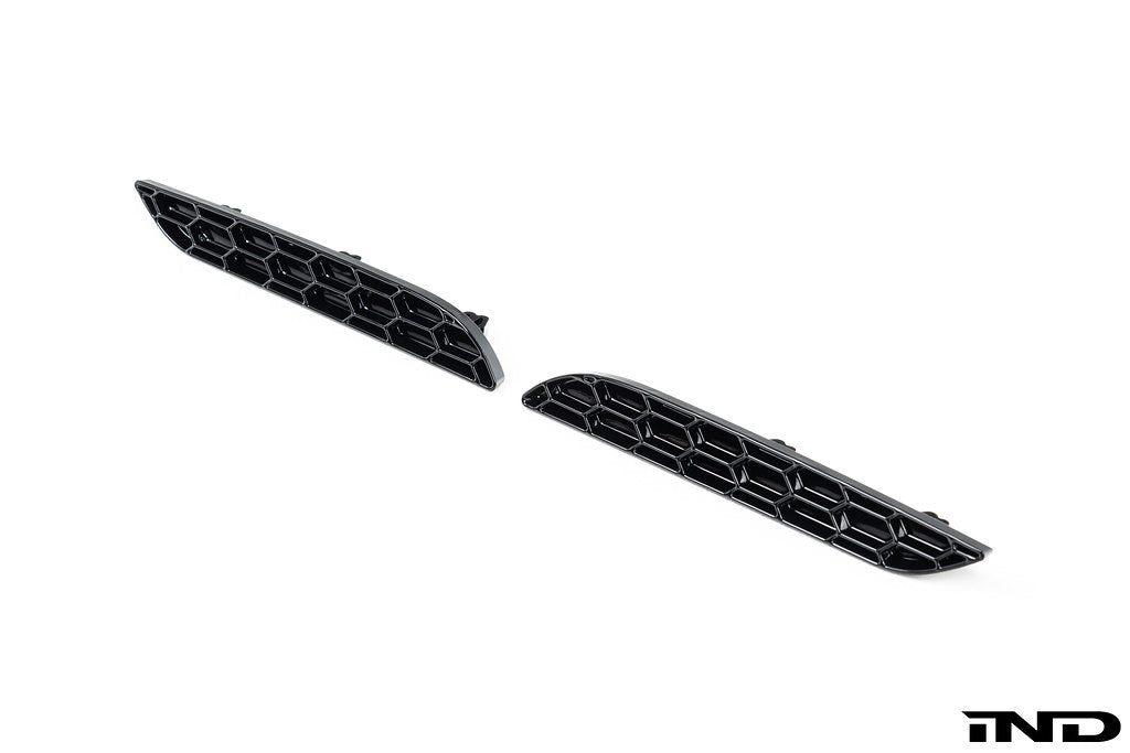 Acexxon G42 2-Series M-Sport Rear Reflector Insert Set - Honeycomb-Exterior-Grocery Getter Performance