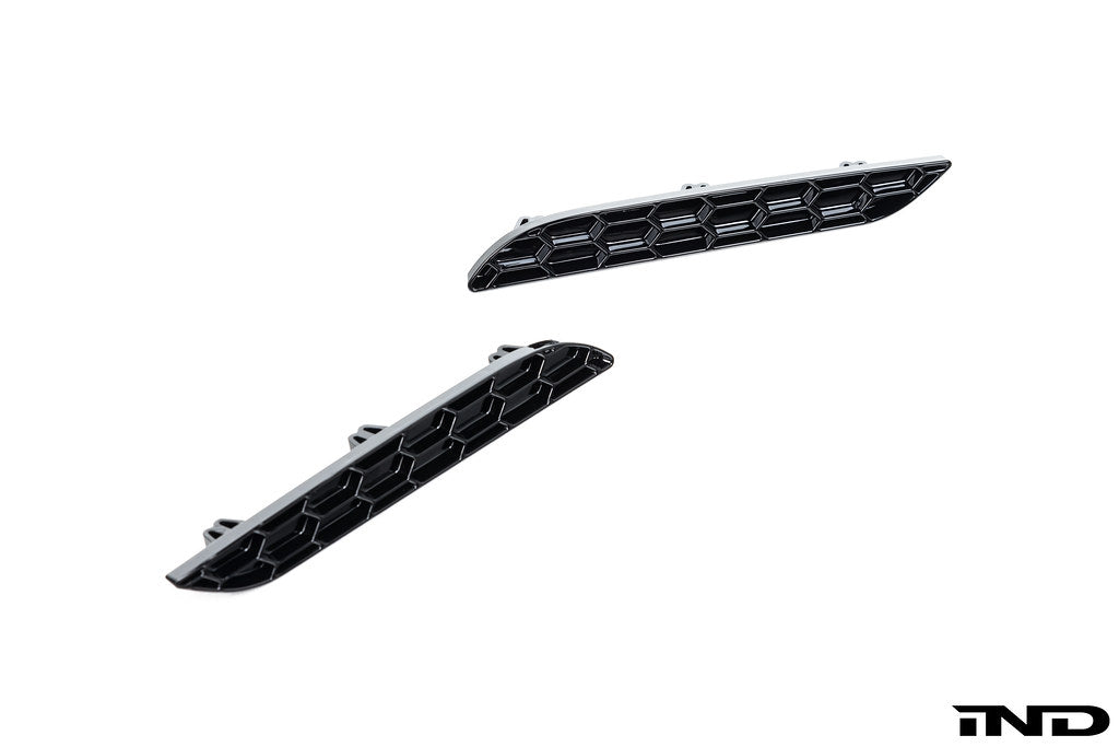 Acexxon G42 2-Series M-Sport Rear Reflector Insert Set - Honeycomb-Exterior-Grocery Getter Performance