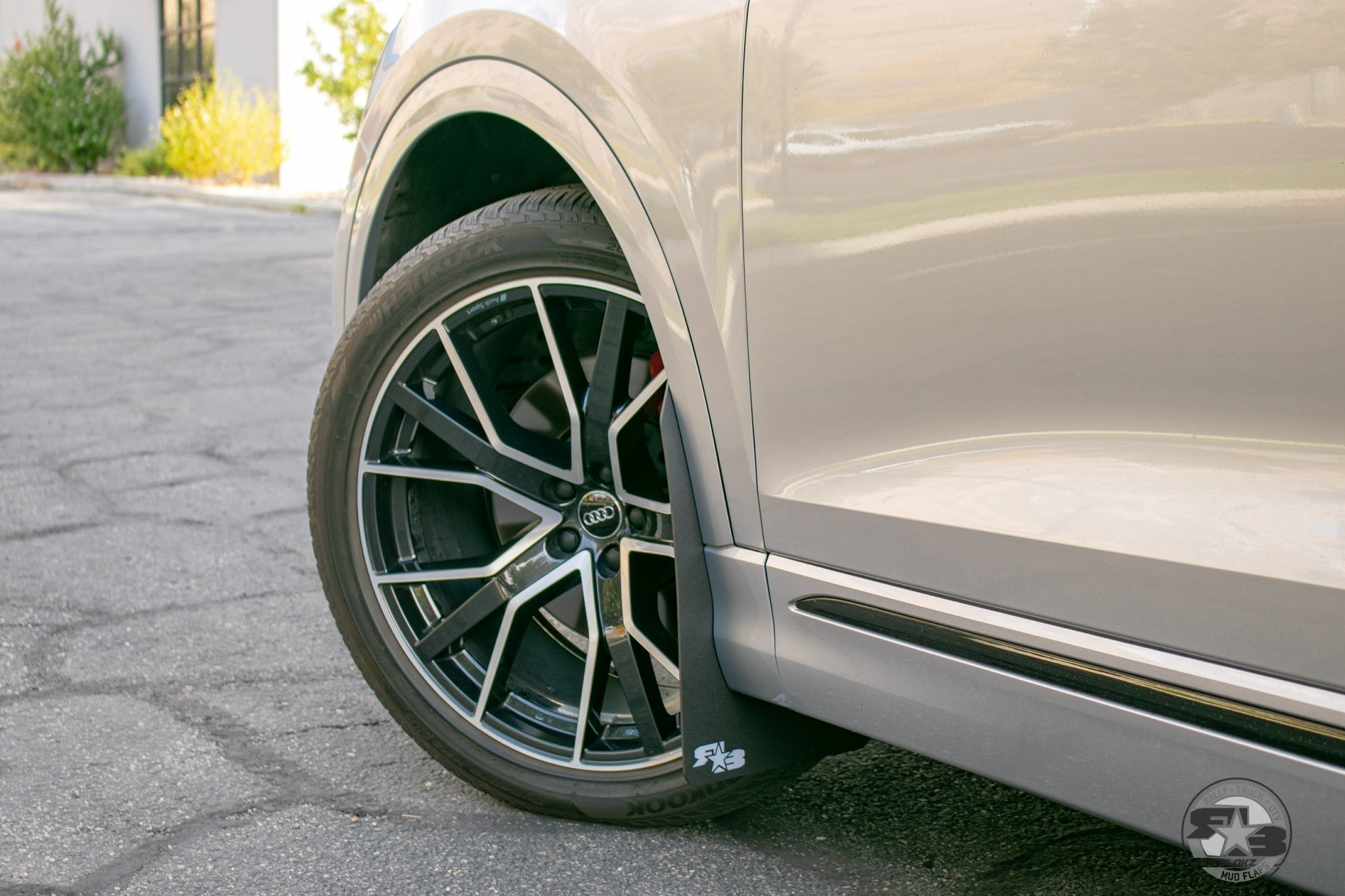 Audi Q8 SUV 2019-2023 Mud Flaps