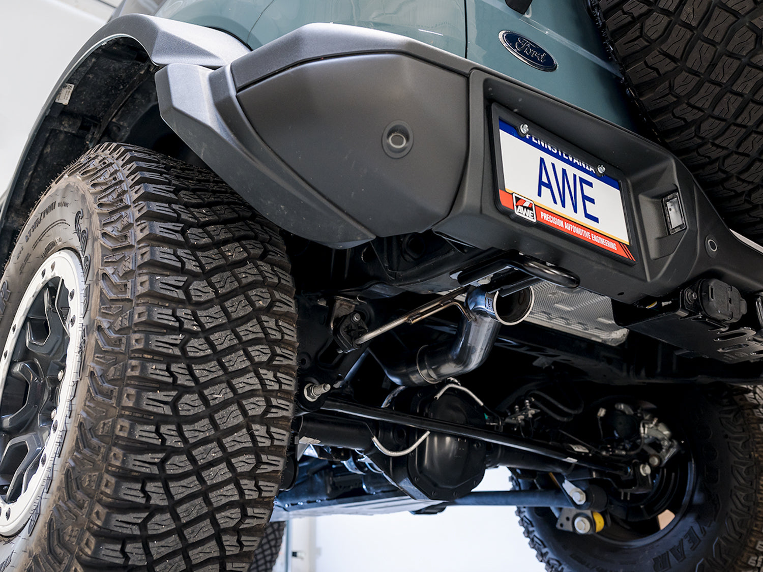 AWE 0FG Catback Exhaust for Ford Bronco with BashGuard™ - no tips