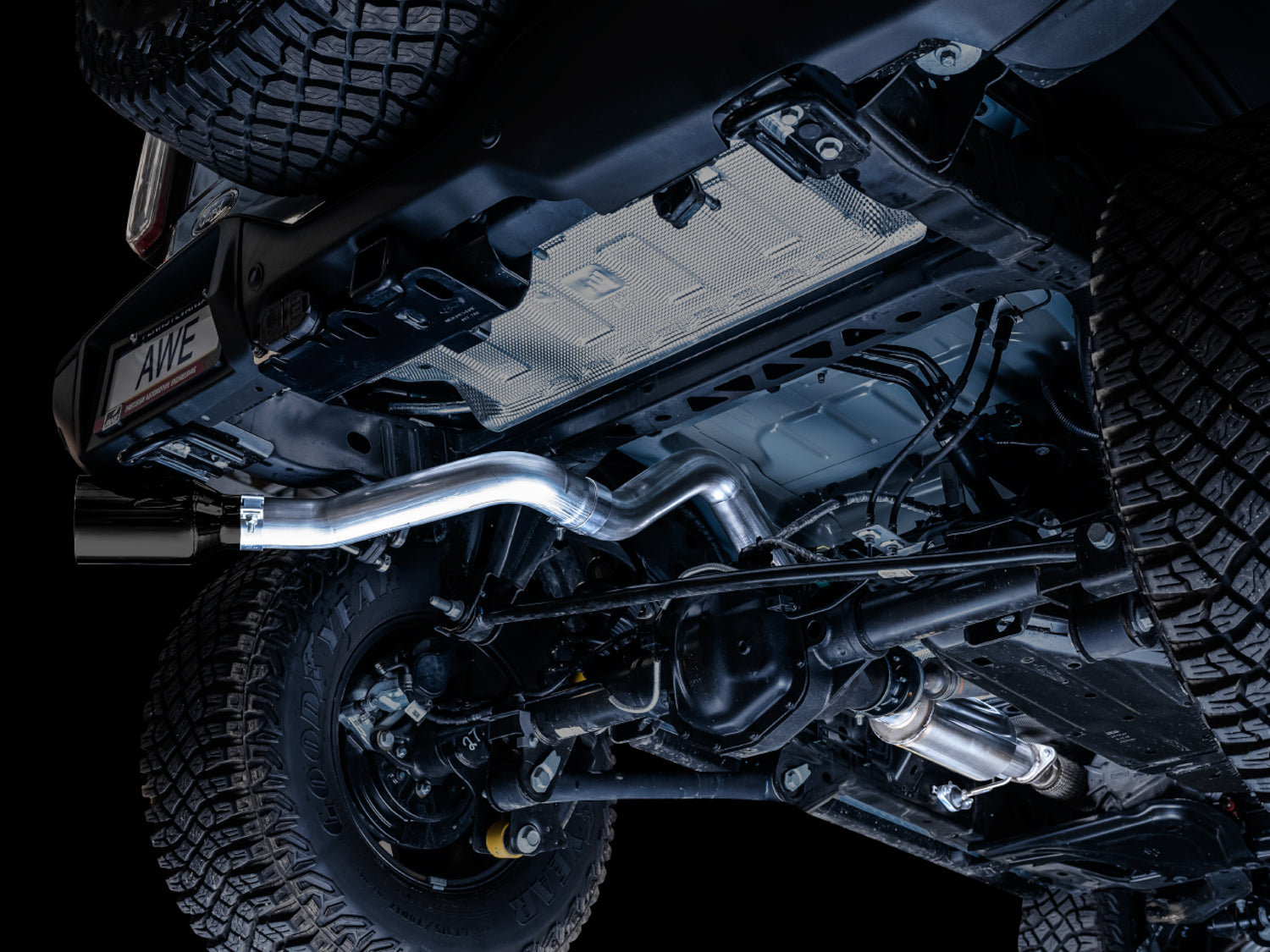 AWE 0FG Catback Exhaust for Ford Bronco with BashGuard™ - Single 5" Diamond Black Tip
