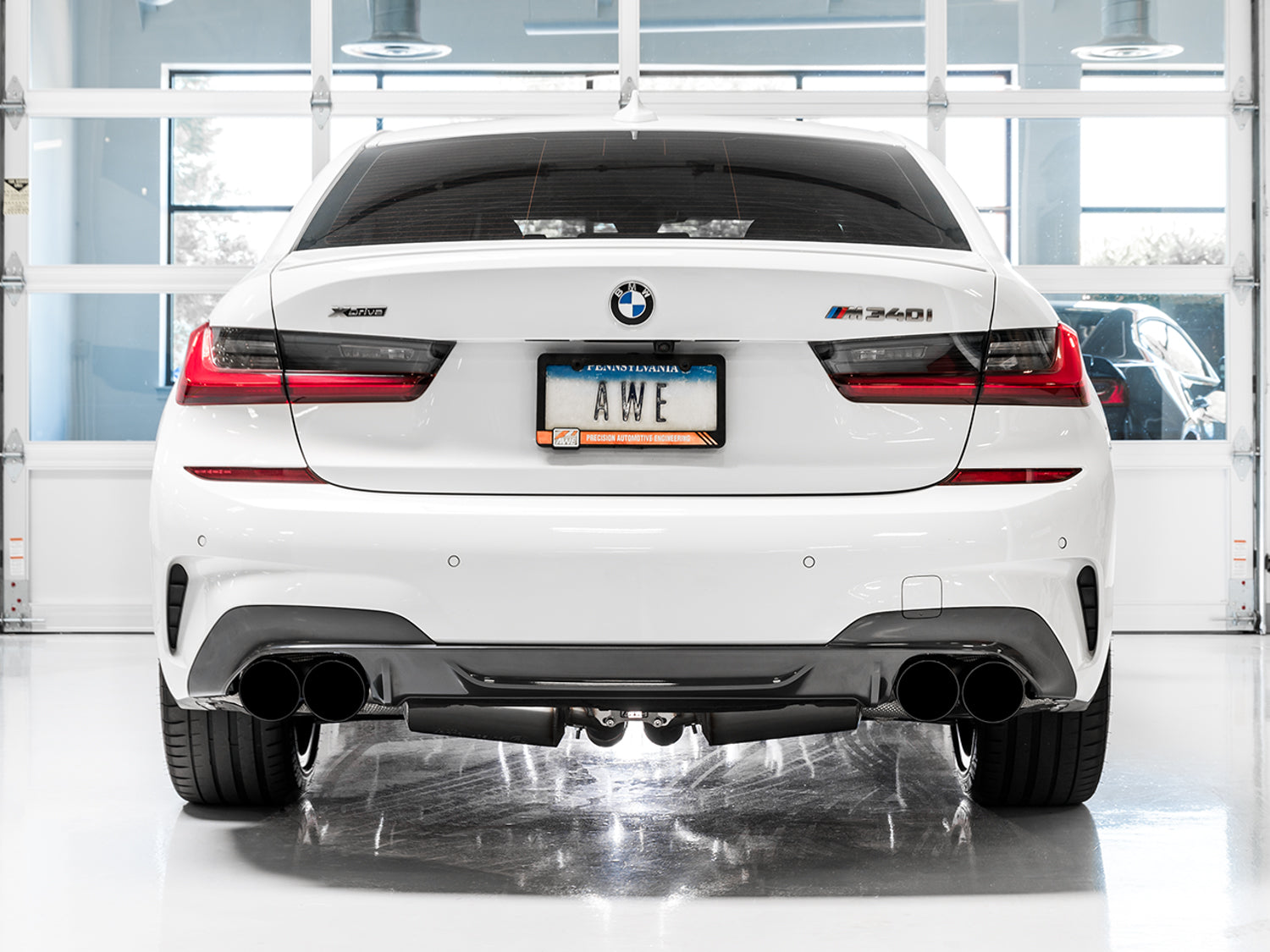 AWE Resonated Touring Edition Exhaust for G2X M340i / M440i - Diamond Black Tips
