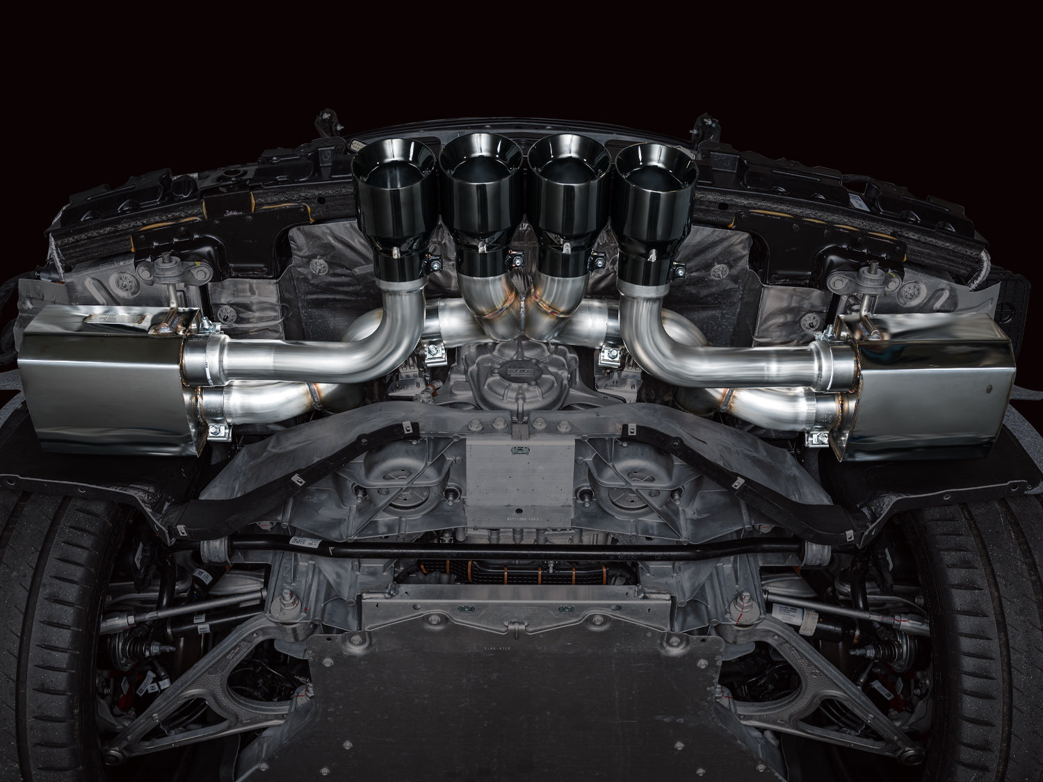 AWE SwitchPath Exhaust for C8 Corvette Z06 - Diamond Black Tips
