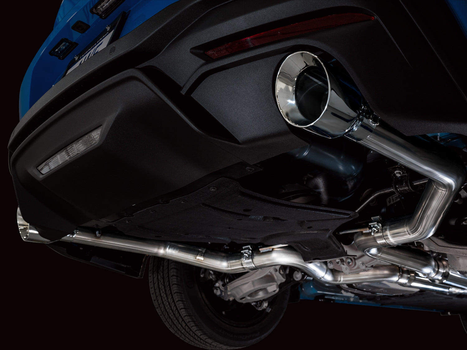 AWE Track Edition Exhaust for S650 Ford Mustang GT Fastback - Dual Chrome Silver Tips