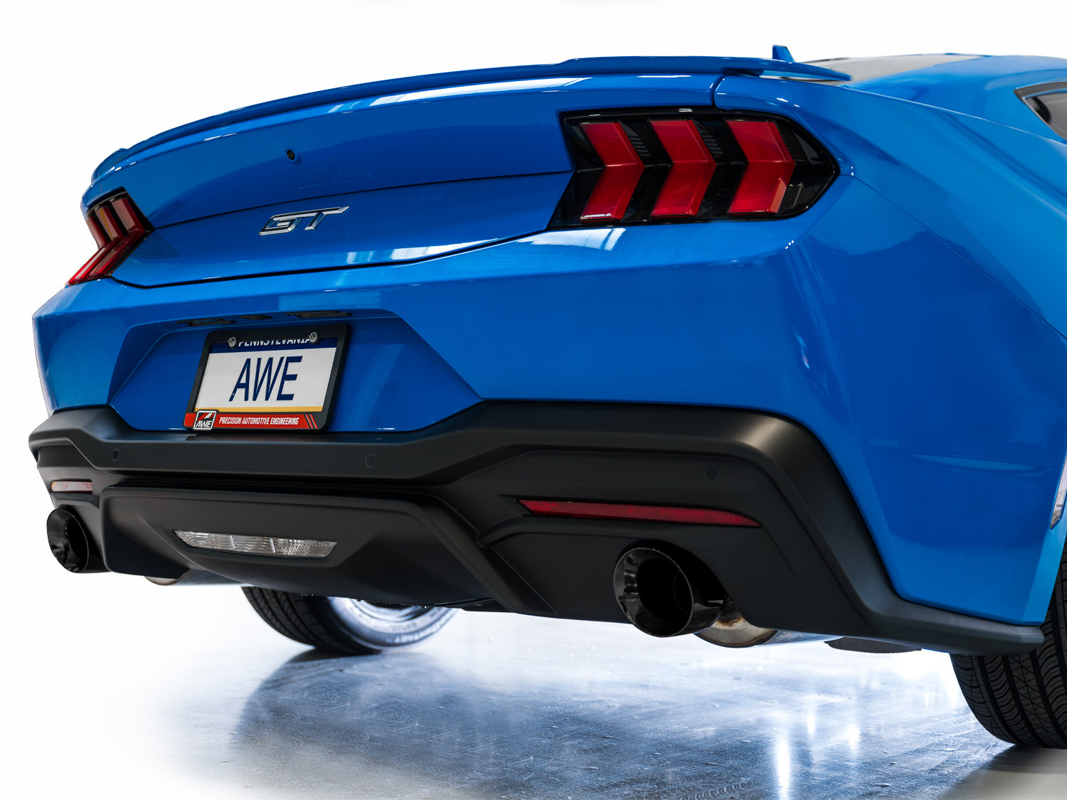 AWE Track Edition Exhaust for S650 Ford Mustang GT Fastback - Dual Diamond Black Tips