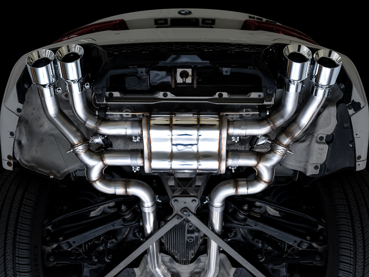AWE Valved SwitchPath™ Axleback Exhaust for BMW F97 X3 M / F98 X4 M - Chrome Silver Tips