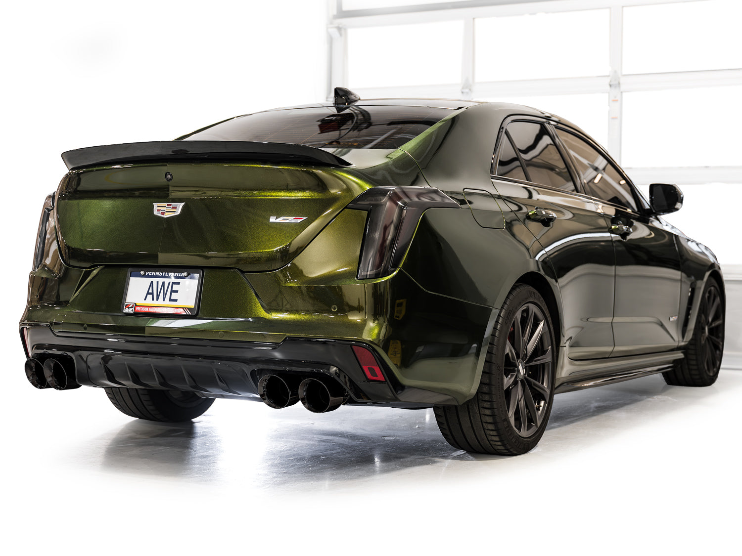 AWE SwitchPath™ Exhaust for Cadillac CT4-V Blackwing - Diamond Black Tips