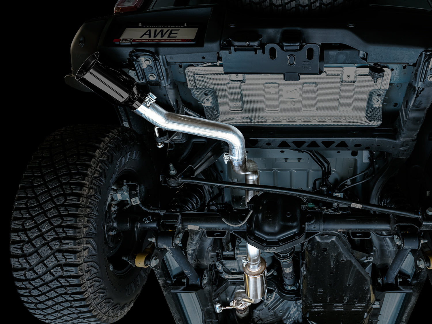 AWE 0FG Catback Exhaust for Ford Bronco with BashGuard™ - Single 5" Diamond Black Tip