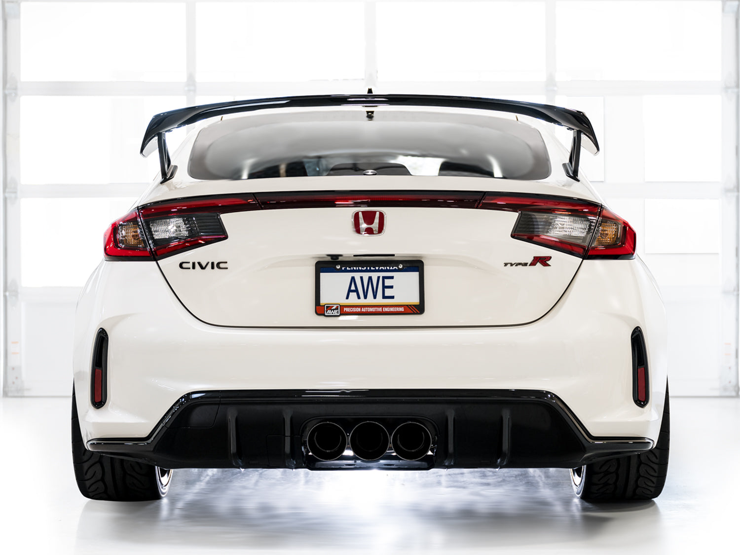 AWE Touring Edition Exhaust for FL5 Civic Type R - Triple Diamond Black Tips
