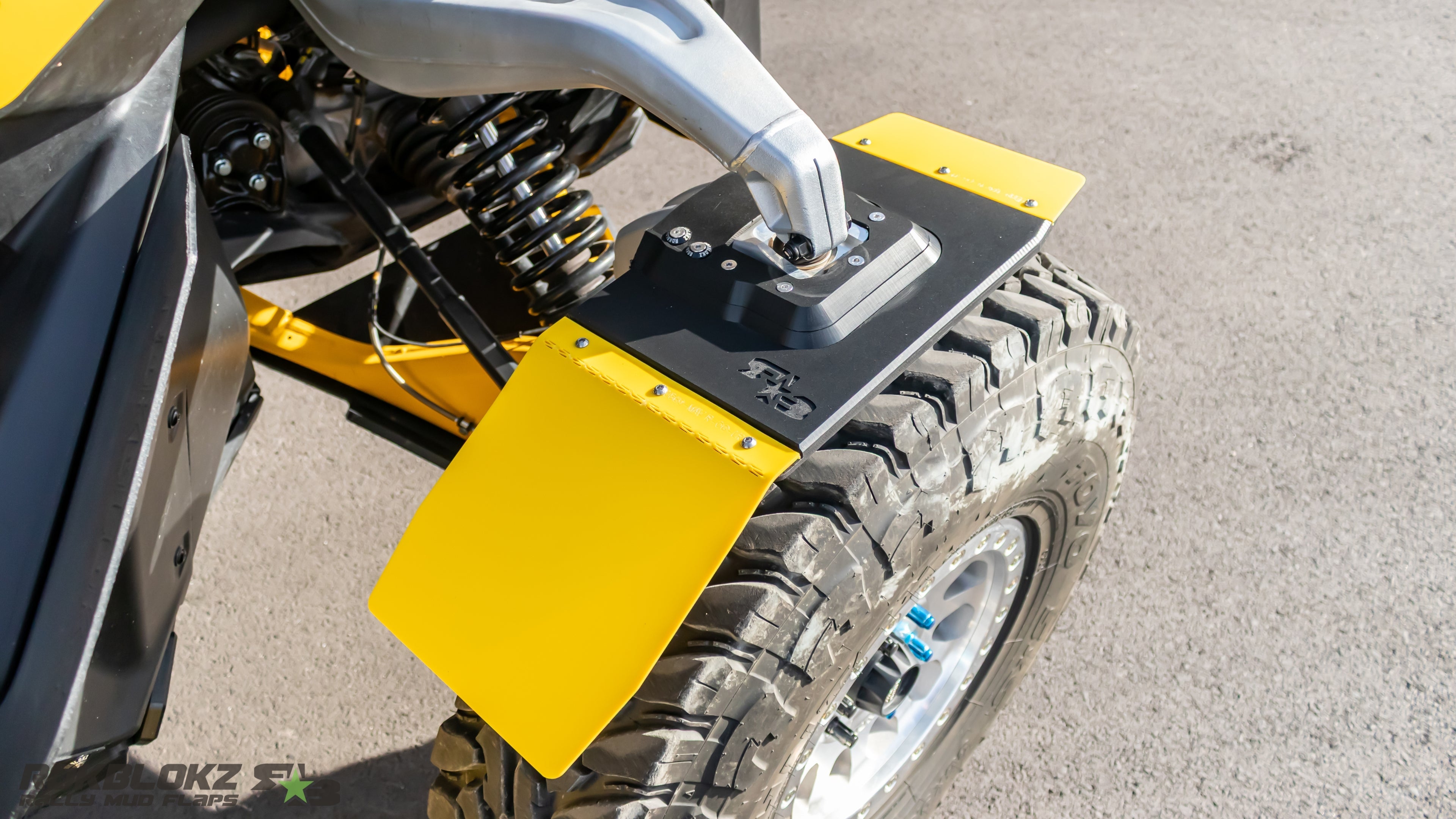 Can-Am Maverick R 2024+ Knuckle Mounted Fender