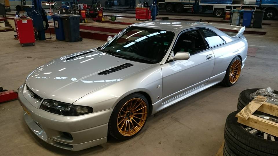 Carbon Fiber Universal Fitment Hood Vents, Long-Hood Vent-Grocery Getter Performance