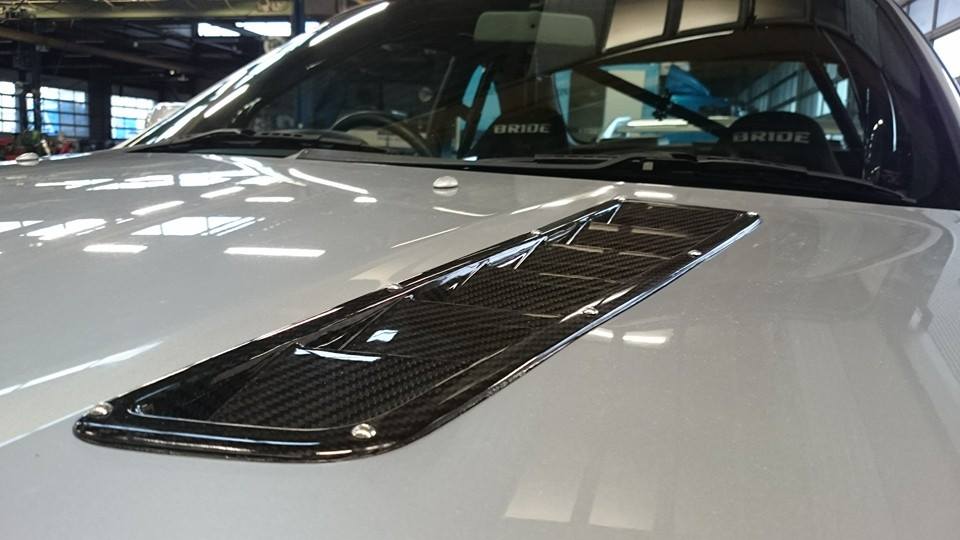 Carbon Fiber Universal Fitment Hood Vents, Long-Hood Vent-Grocery Getter Performance