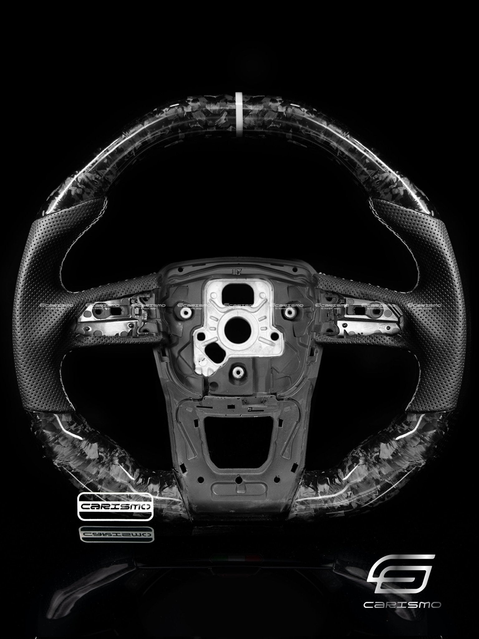 Carismo Steering Wheel For Lamborghini Urus - Signature - Gloss Forged Carbon - Perforated Leather