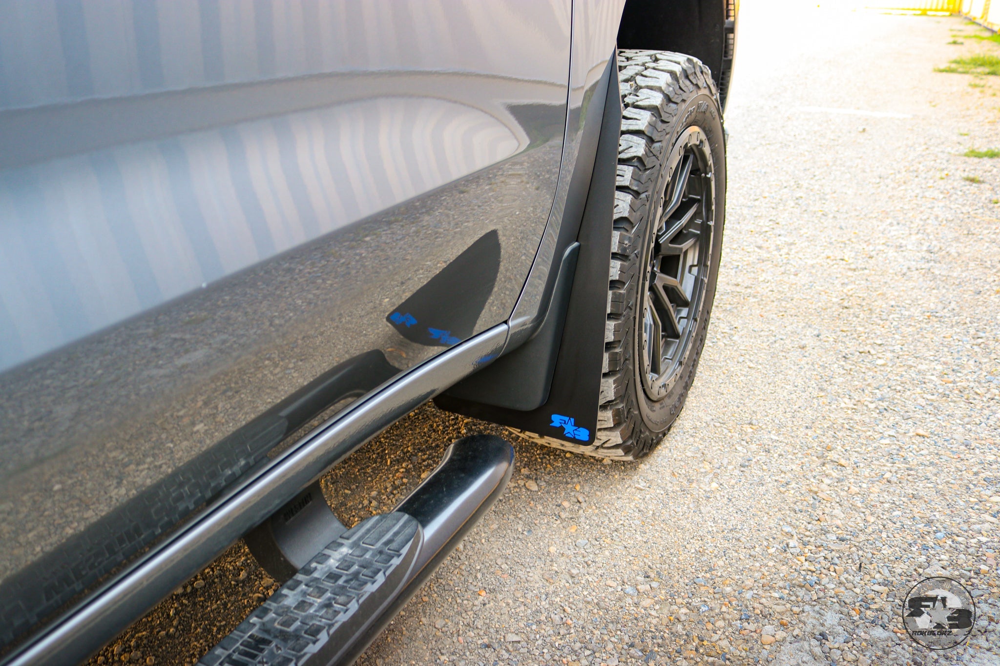 Chevrolet Silverado 1500 2019+ Mud Flaps