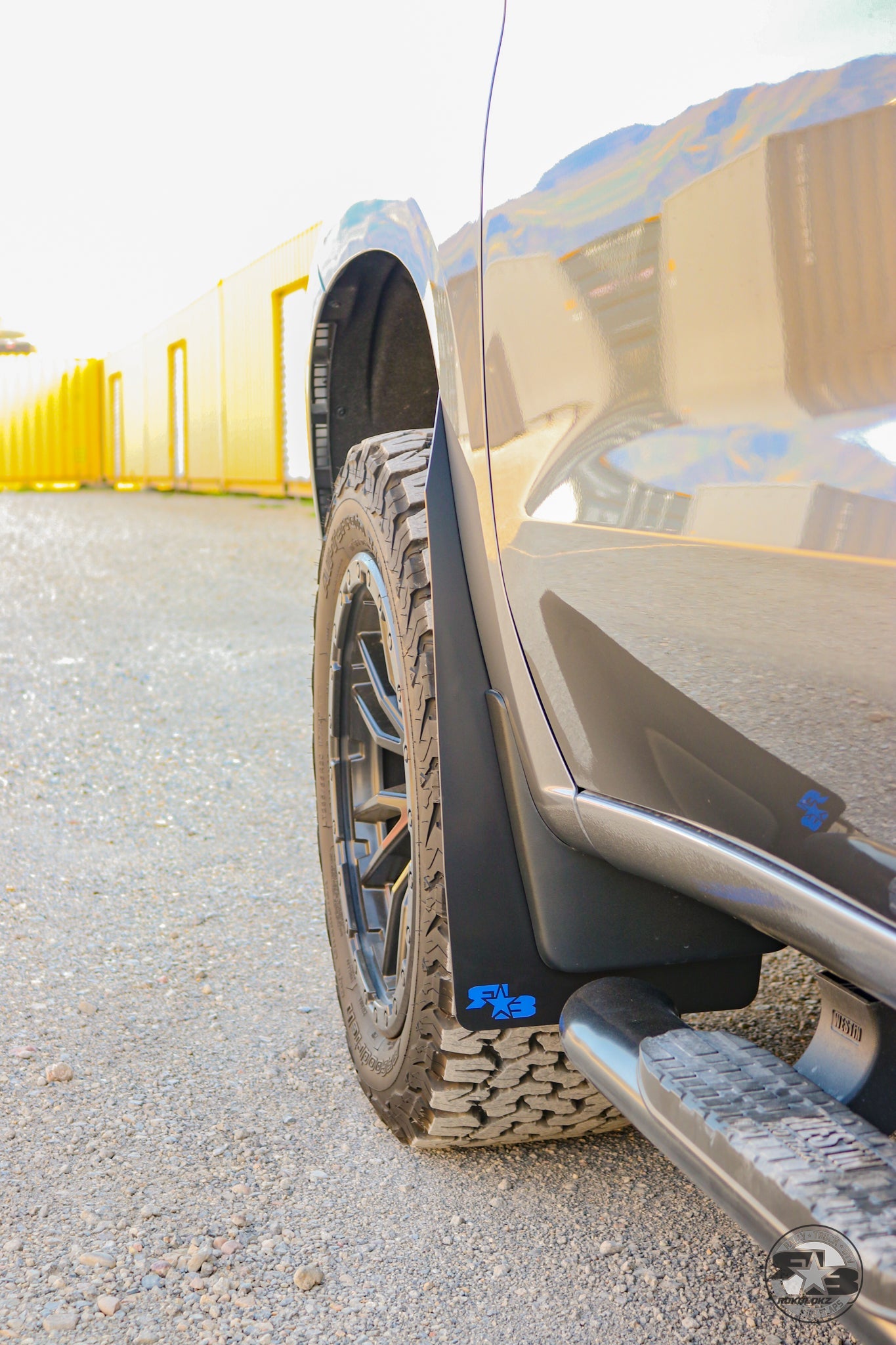 Chevrolet Silverado 1500 2019+ Mud Flaps