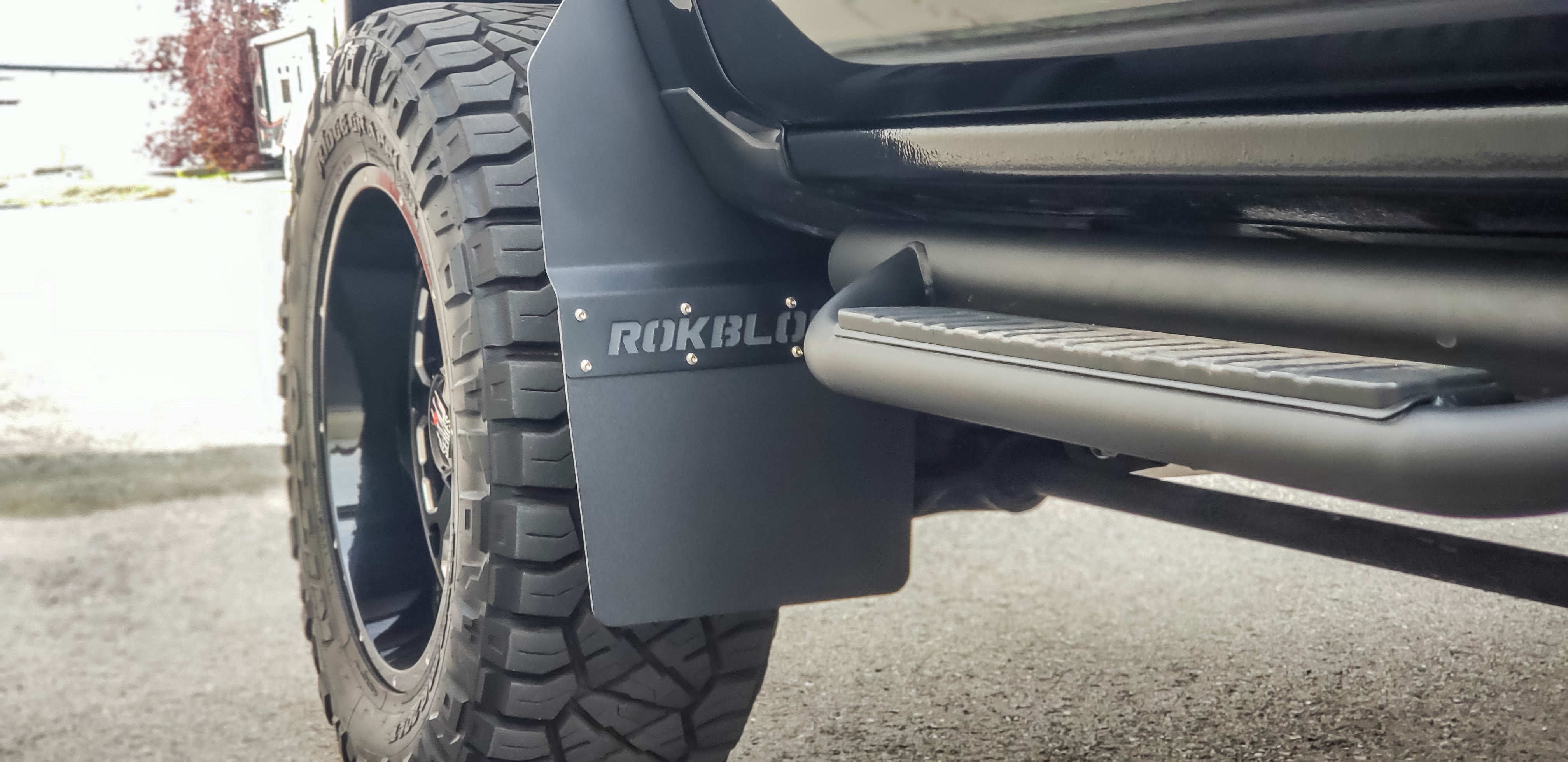 Chevrolet Silverado 1500/2500/3500HD STEP BACK (3rd Gen) 2015-2018 SRW Mud Flaps