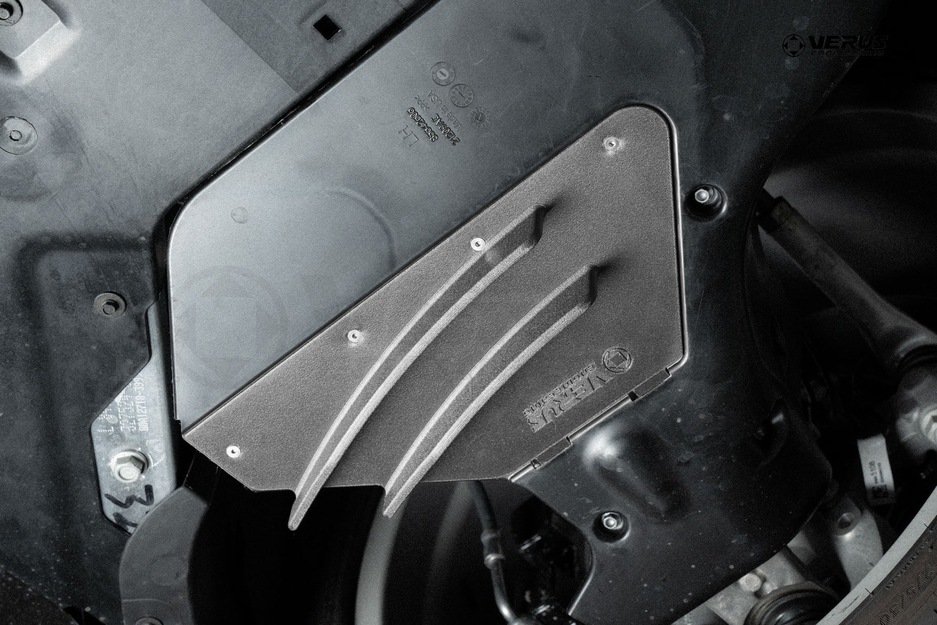 Control Arm Guide Strake Kit - Corvette Stingray and Z06 (C8)